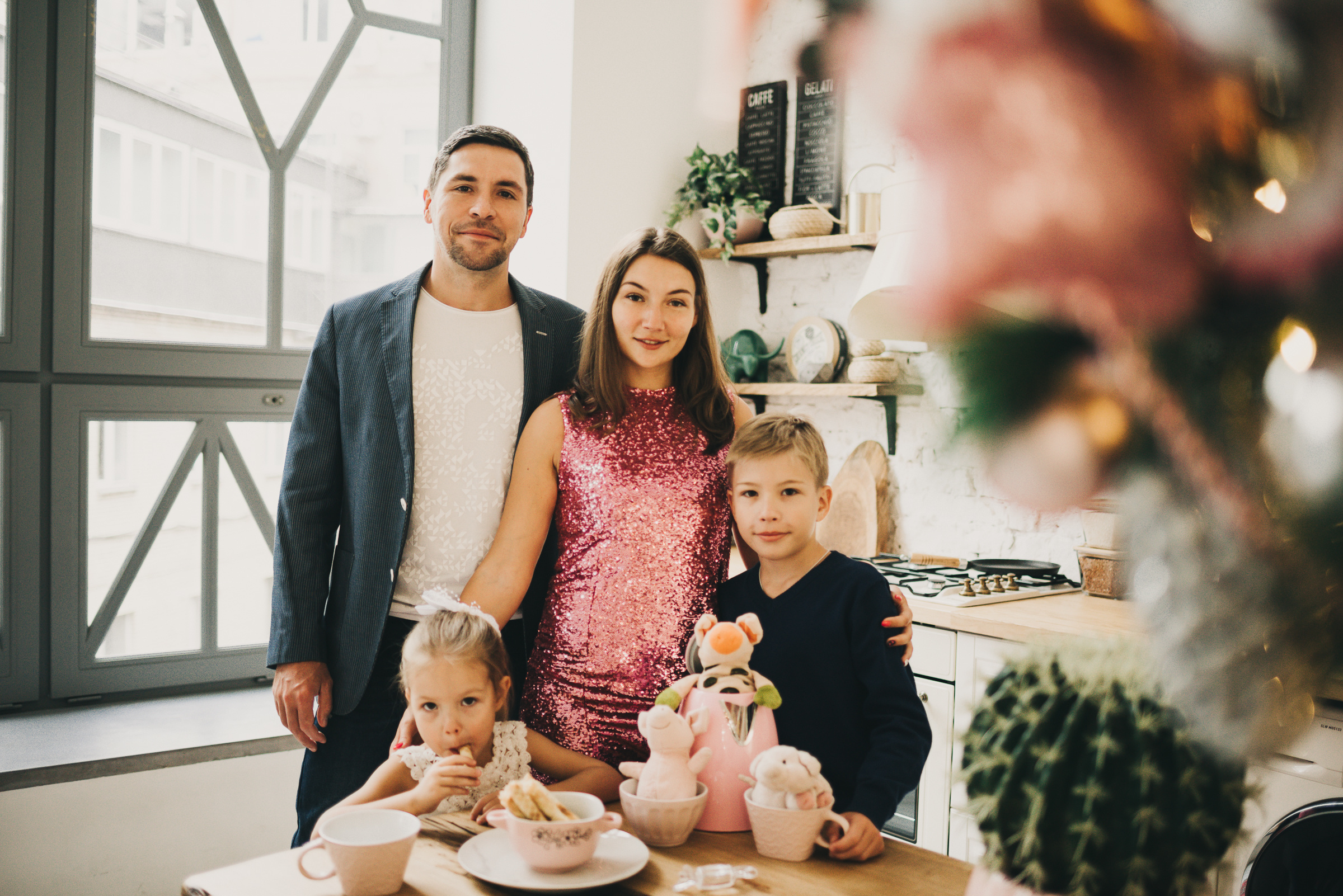 Новогоднее чаепитие. Фотограф в Москве новорожденные свадьбы семьи Дарья Ларионова