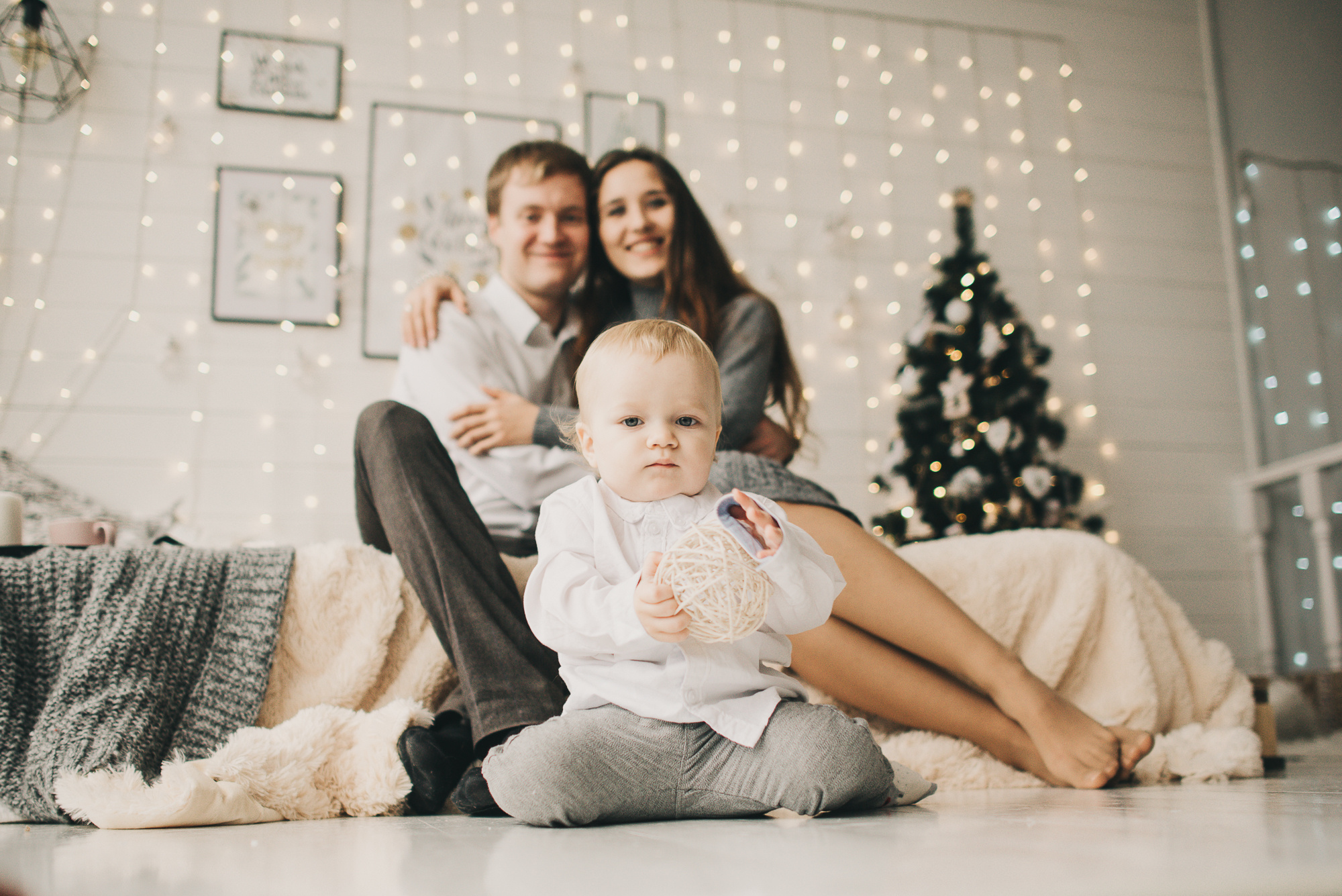 Втроем: радость и ежики. Фотограф в Москве новорожденные свадьбы семьи Дарья Ларионова