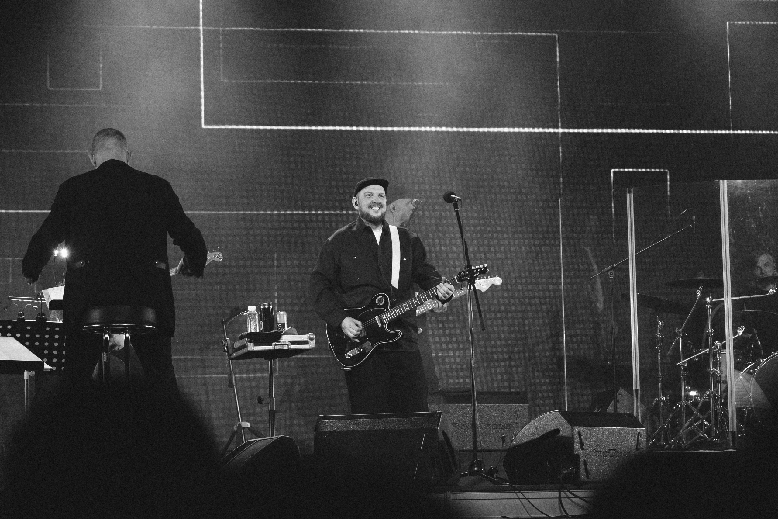 Сергей Бобунец в Красноярске 18.03.26. Фотограф Красноярск съемки лавстори, фотосессия в студии, портретная съемка, творческие фотосессии