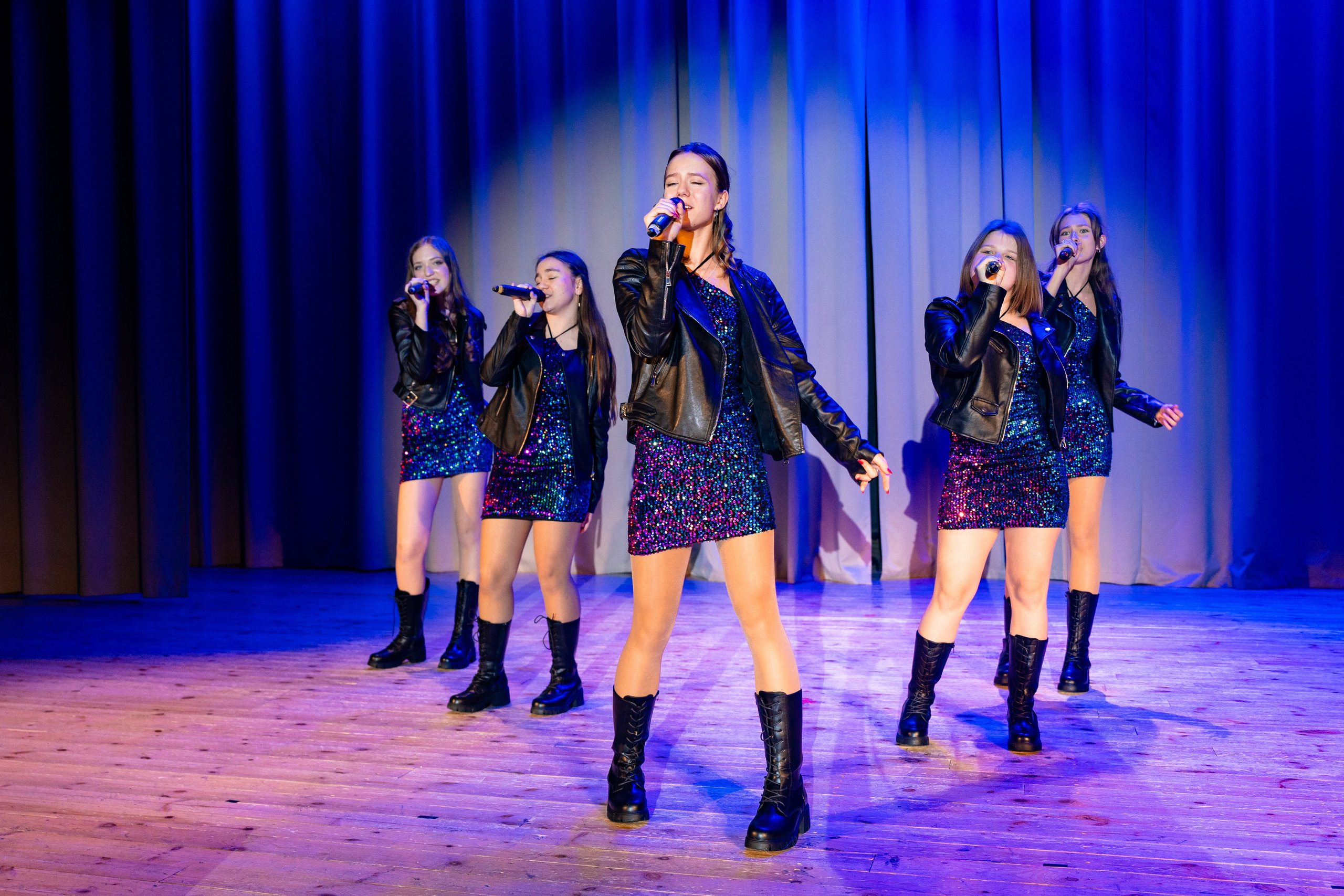 Концерт ДК Буривестник. Фотограф Никита Комаров