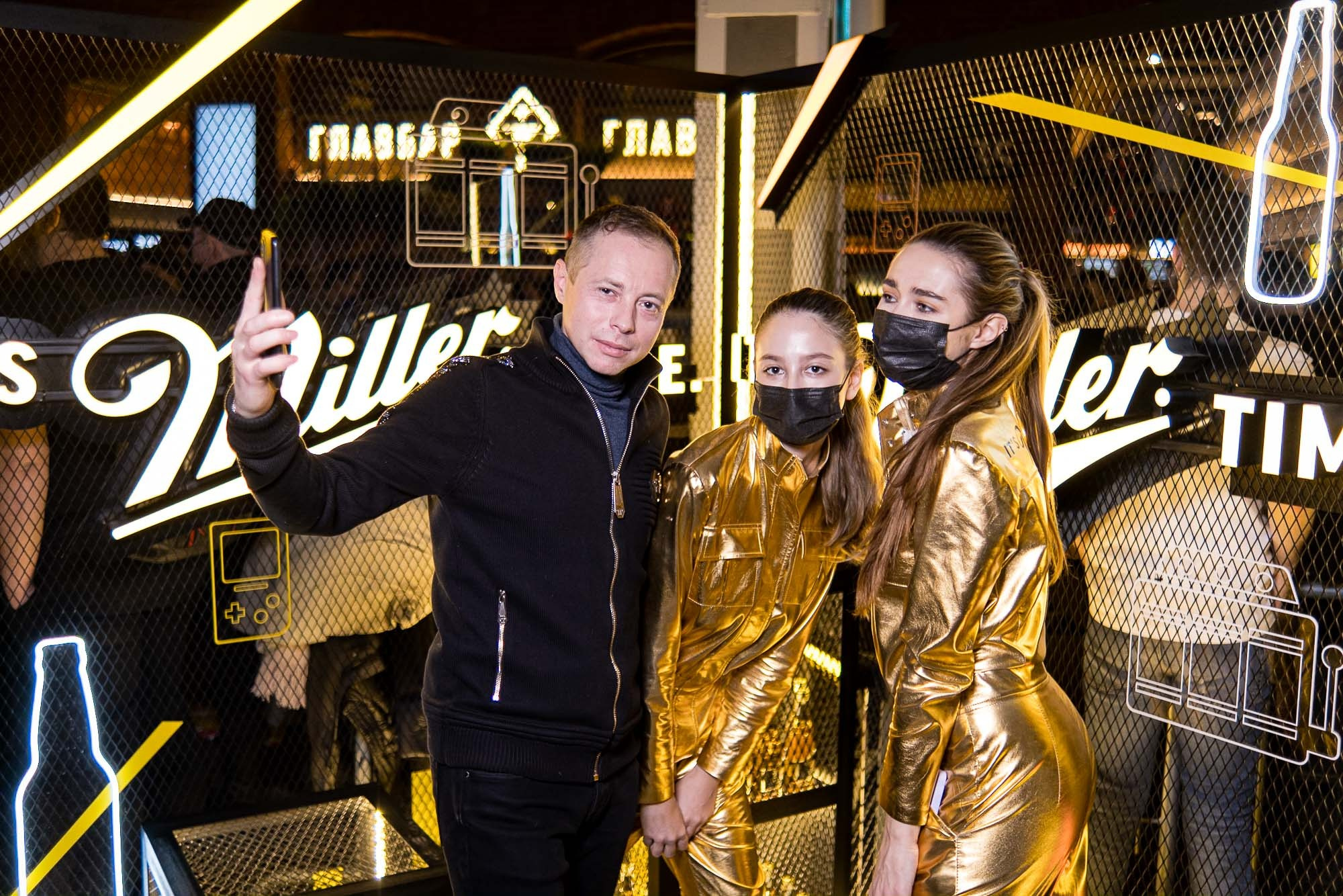 Miller x Клава Кока. Депо Москва. Репортажный фотограф Денис Тихомиров. Москва