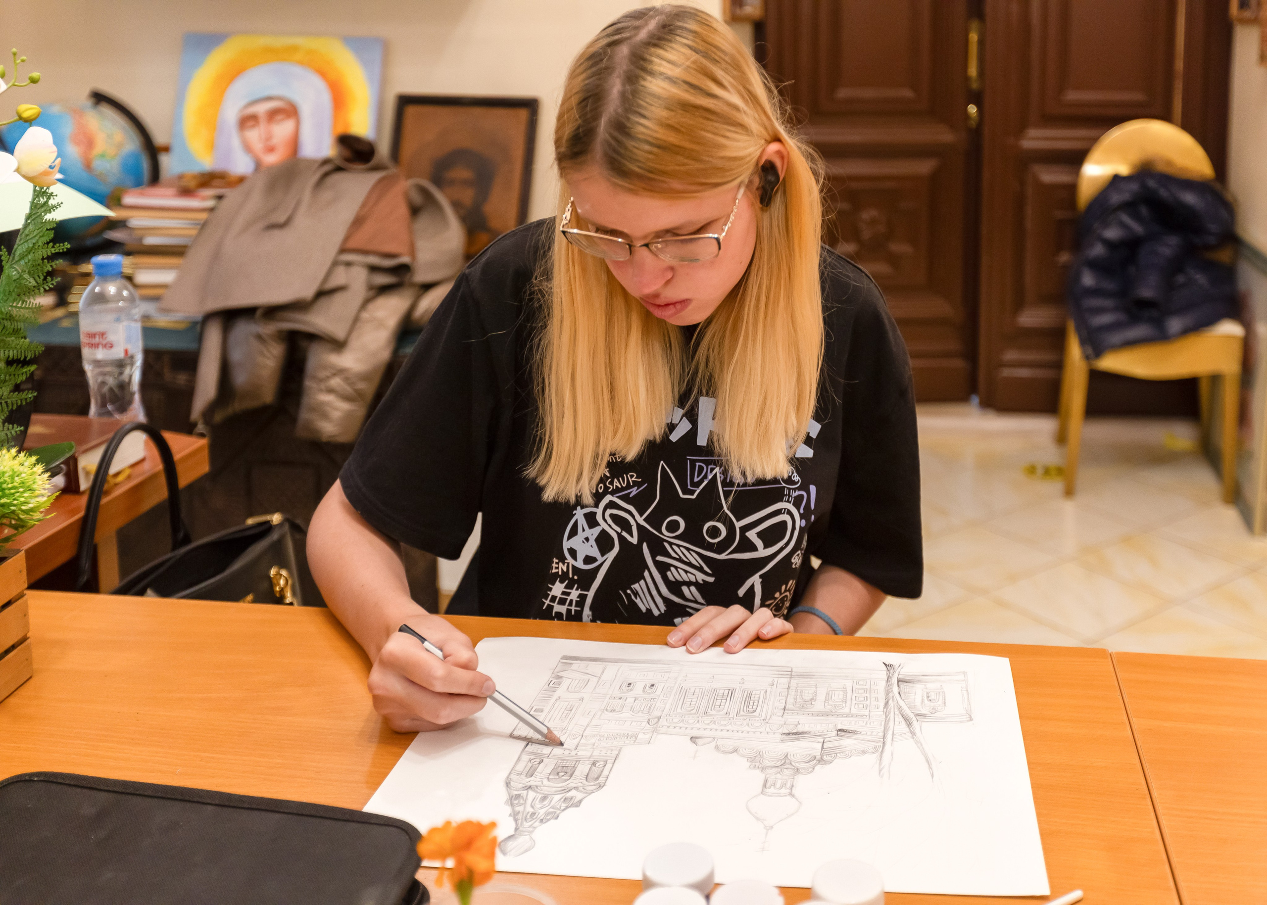 Рисование в Воскресной школе при Храме Живоначальной Троицы. Выпускные альбомы и школьный фотограф в Подольске, Троицке, Щербинке, Москве и Московской области