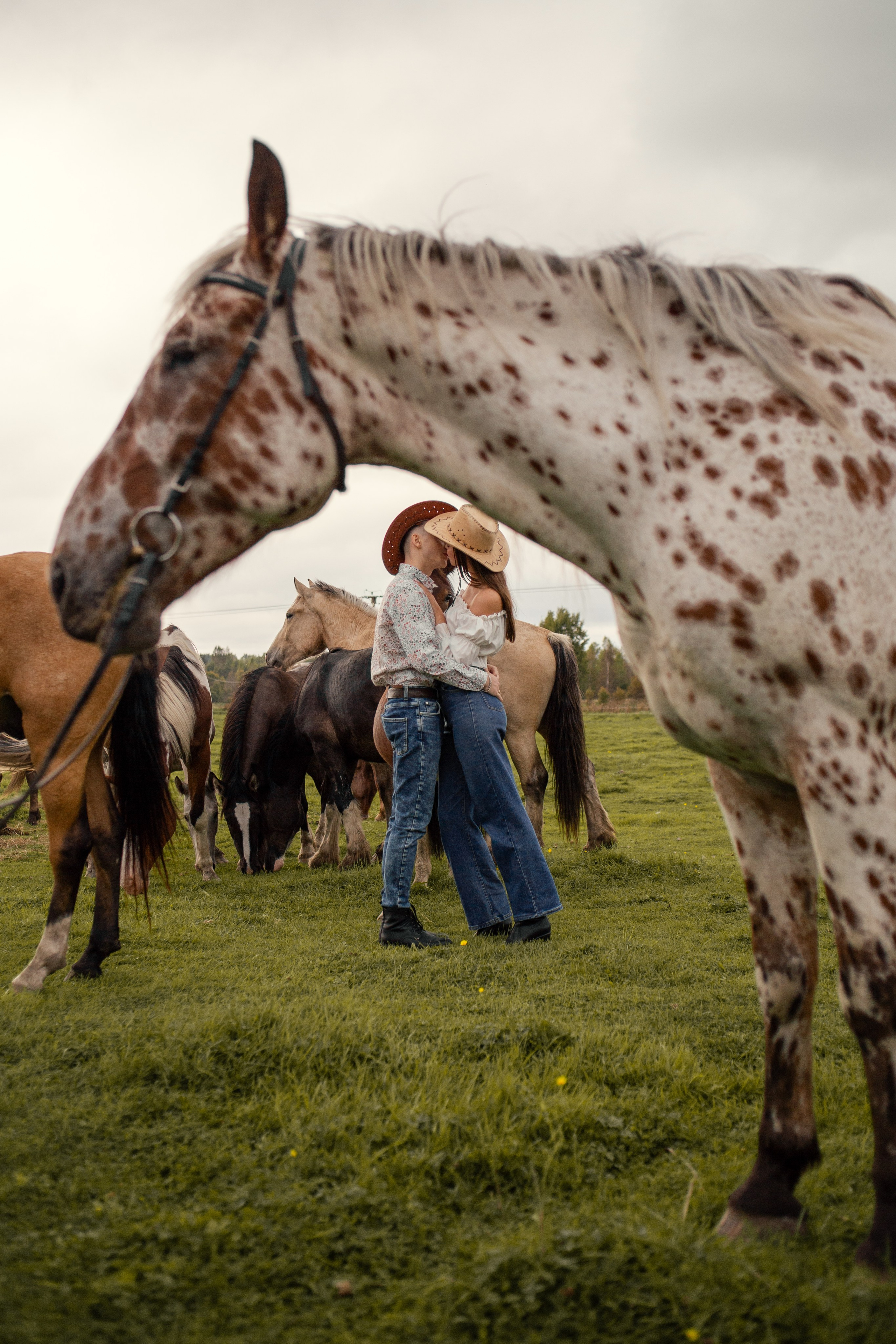 Парная фотосессия с лошадью