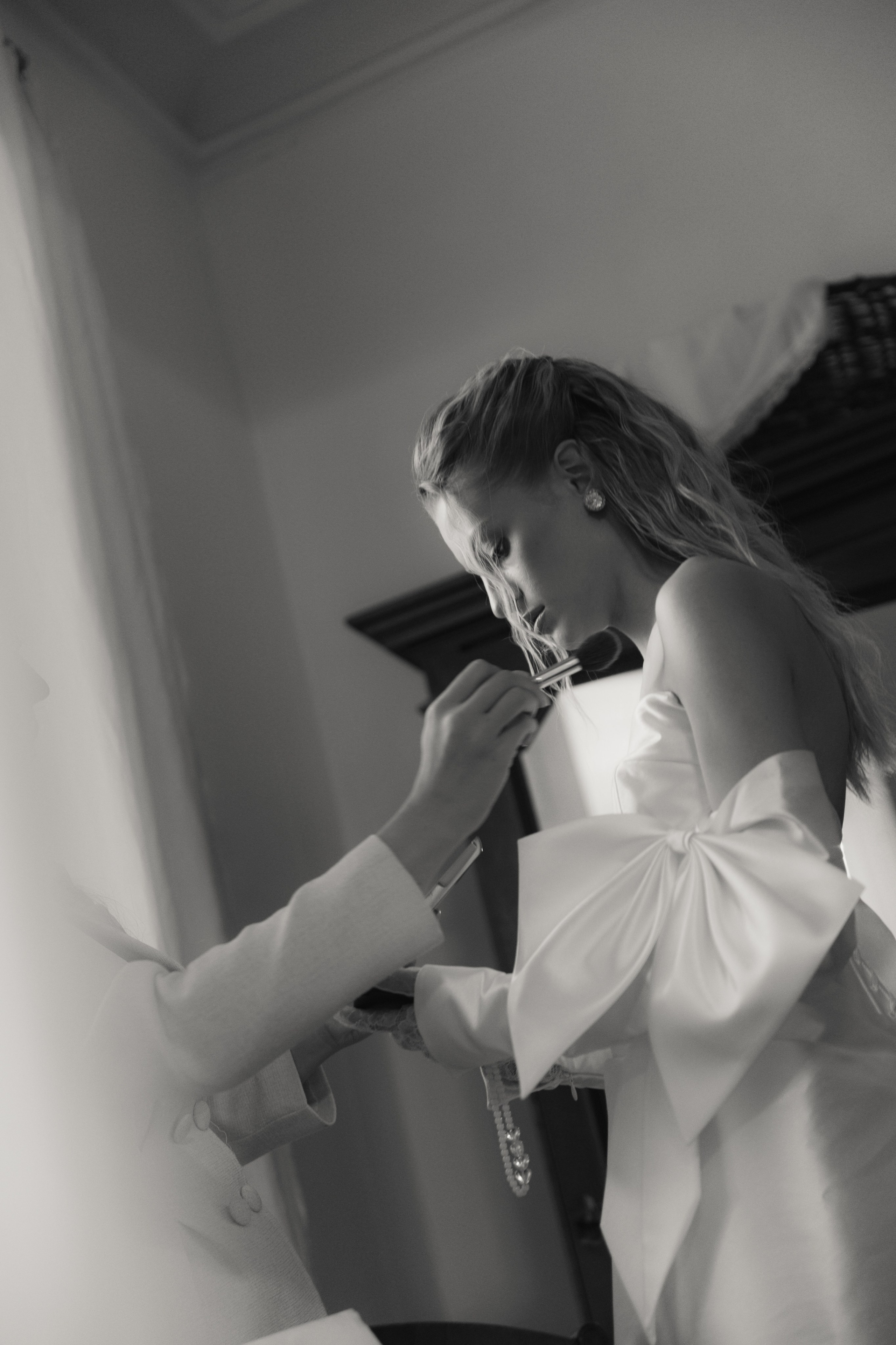 Свадебная съемка в исторической квартире на Чистых прудах. Ярослава Ерина — свадебный фотограф в Москве