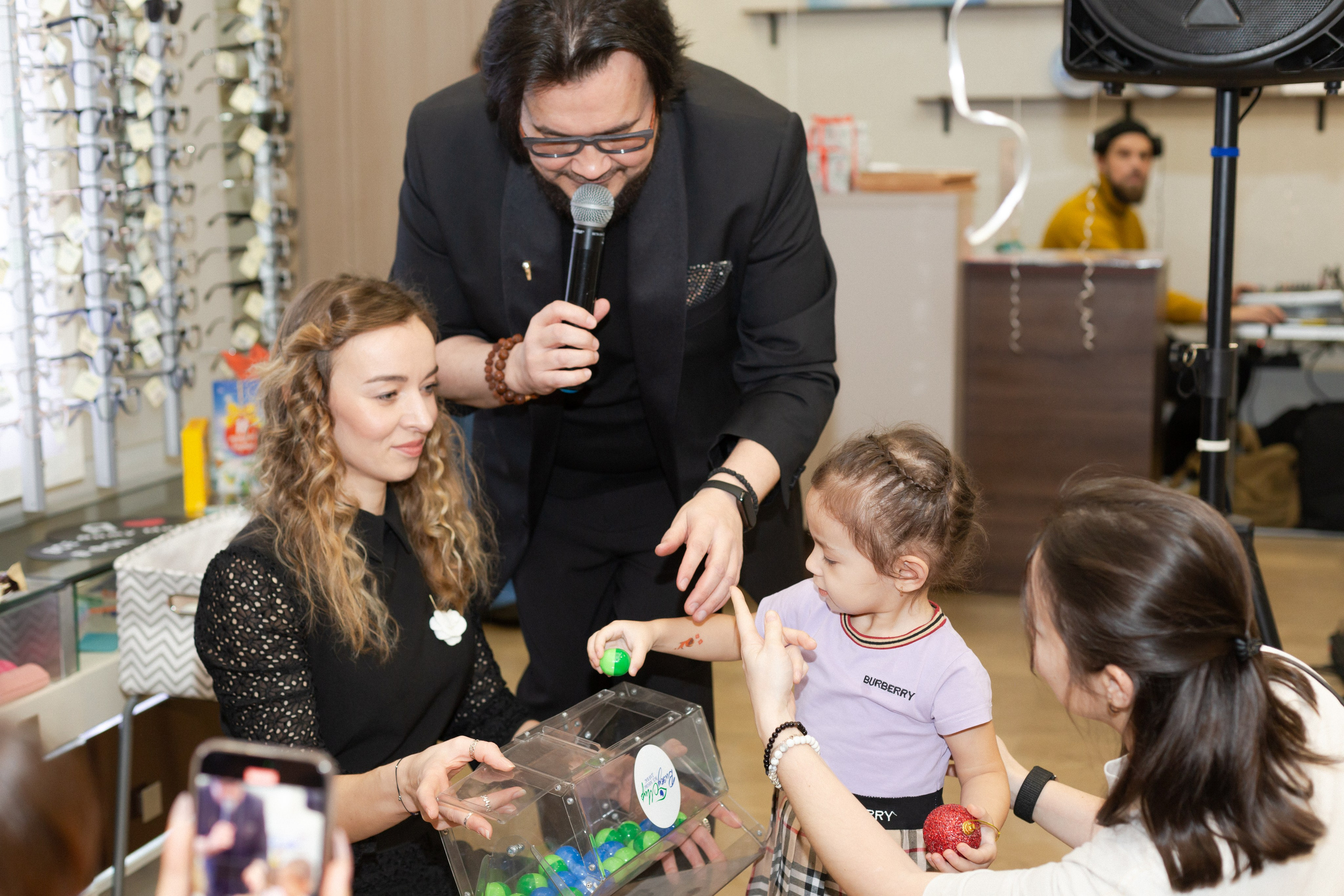 День рождения оптики «Вижу мир». Ирина Квасова | Фотограф в стиле VOGUE | Тюмень