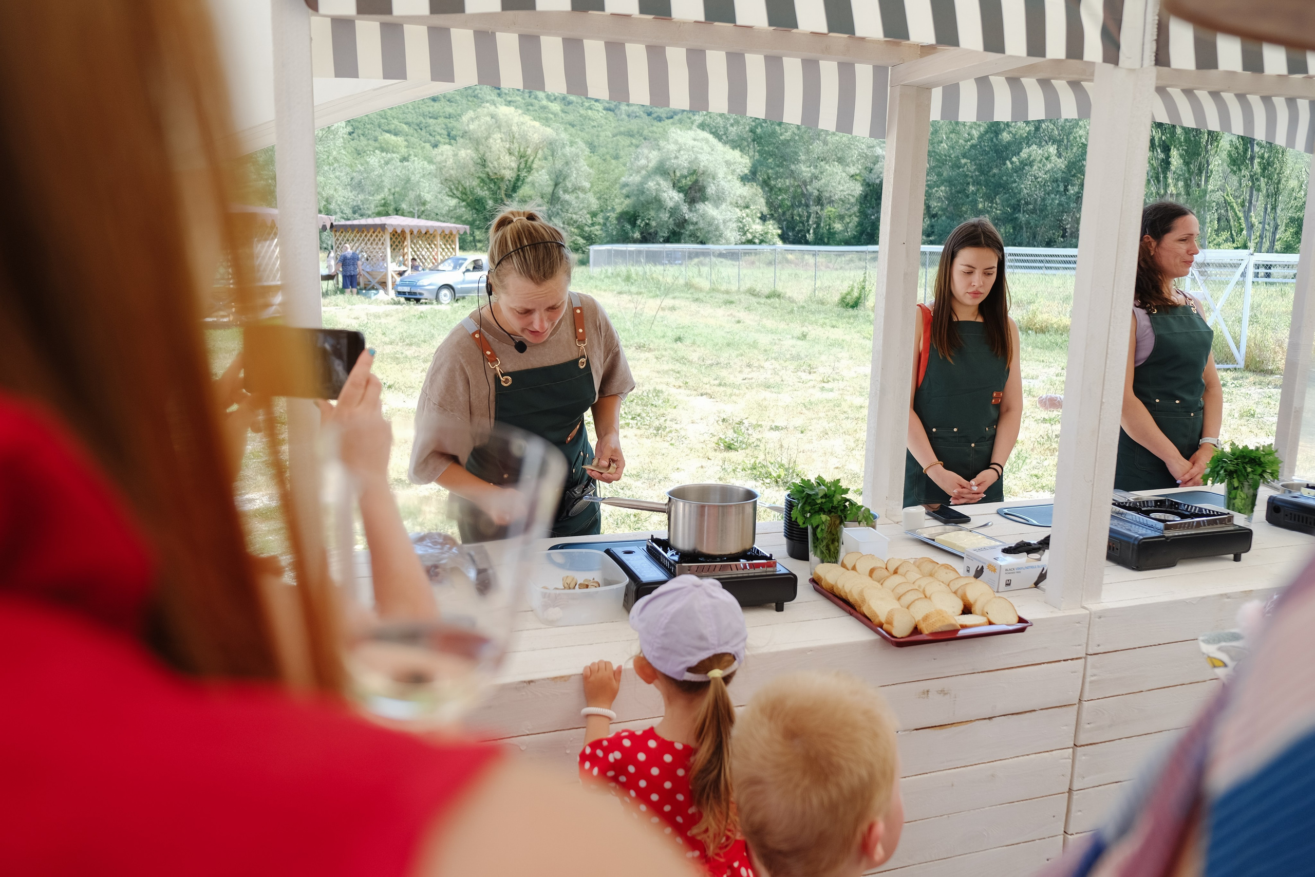 Репортаж на ферме. Профессиональная фотосъемка в Крыму. Натуральные эмоции и живые кадры. Забронируйте дату прямо сейчас!