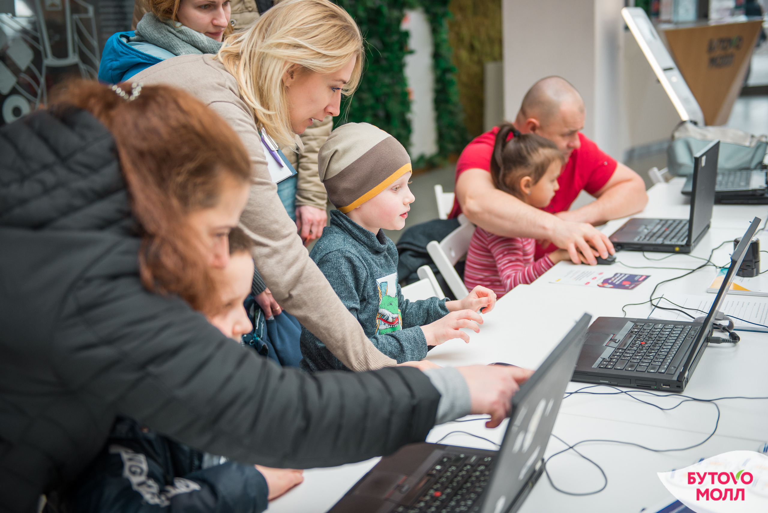 MALL. Фотограф Сергей Некрасов