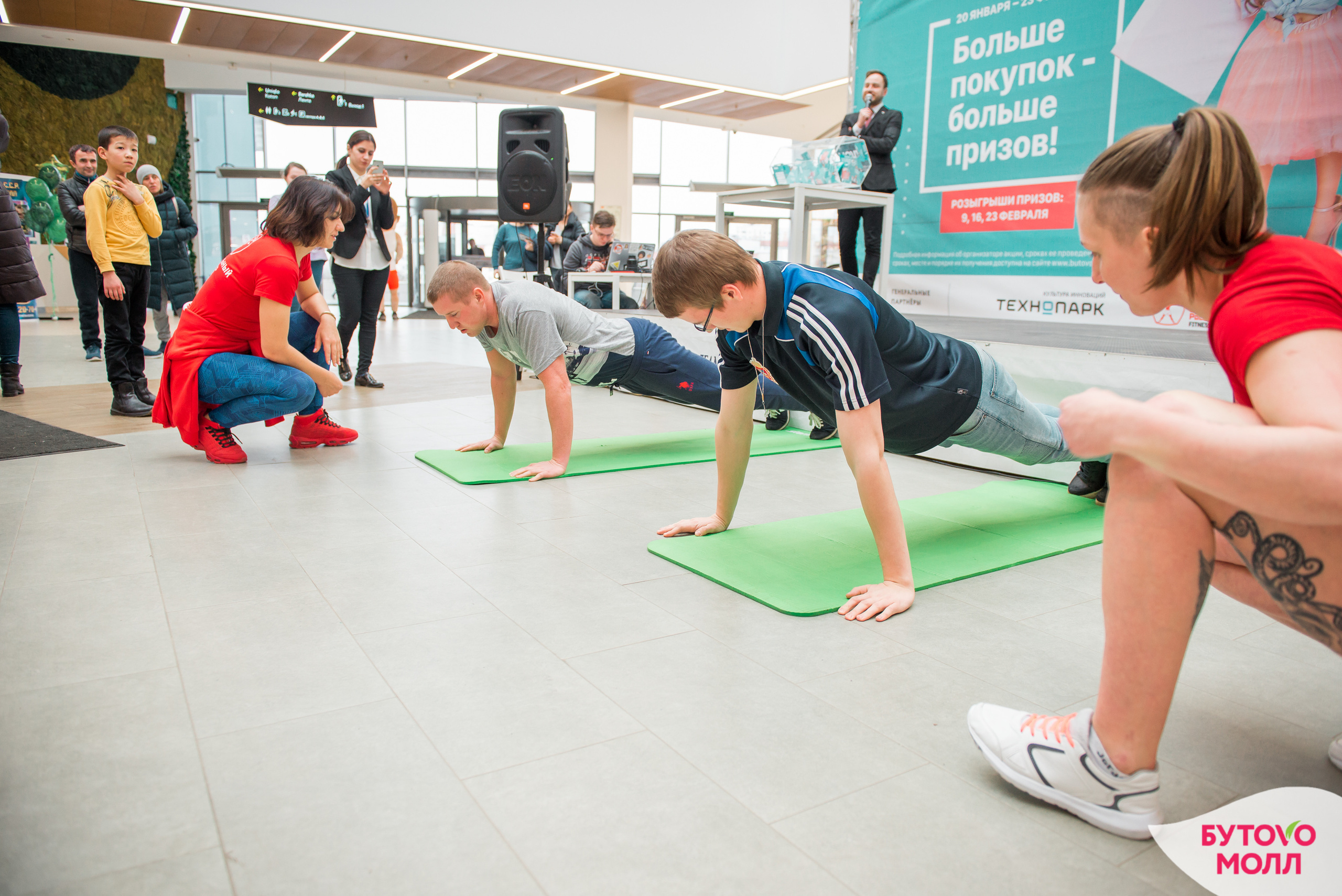 MALL. Фотограф Сергей Некрасов