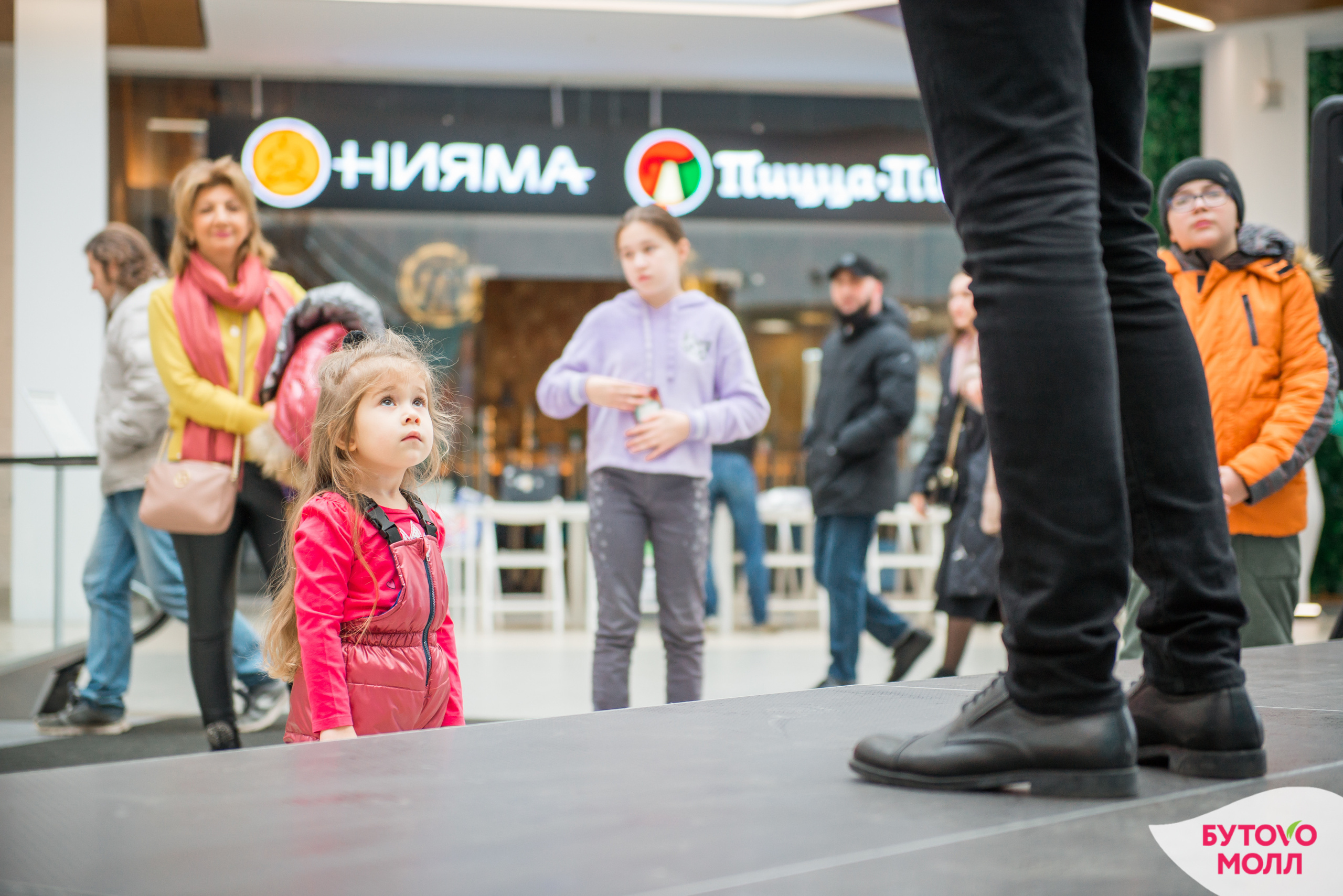 MALL. Фотограф Сергей Некрасов