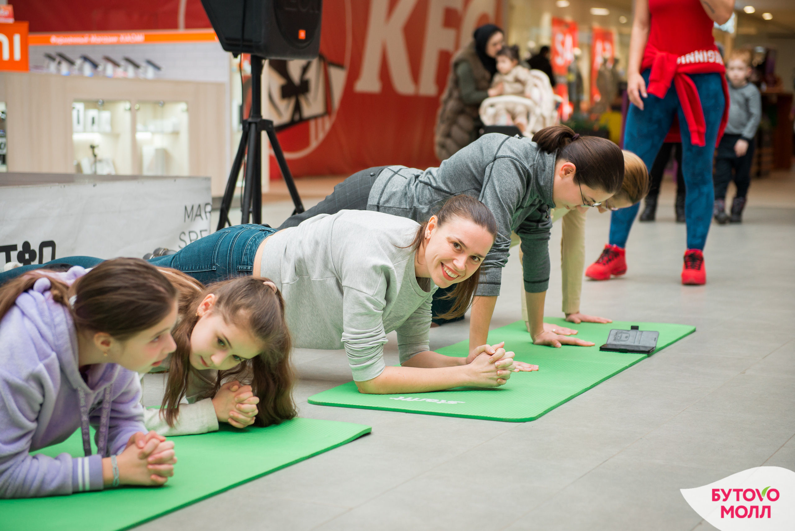 MALL. Фотограф Сергей Некрасов