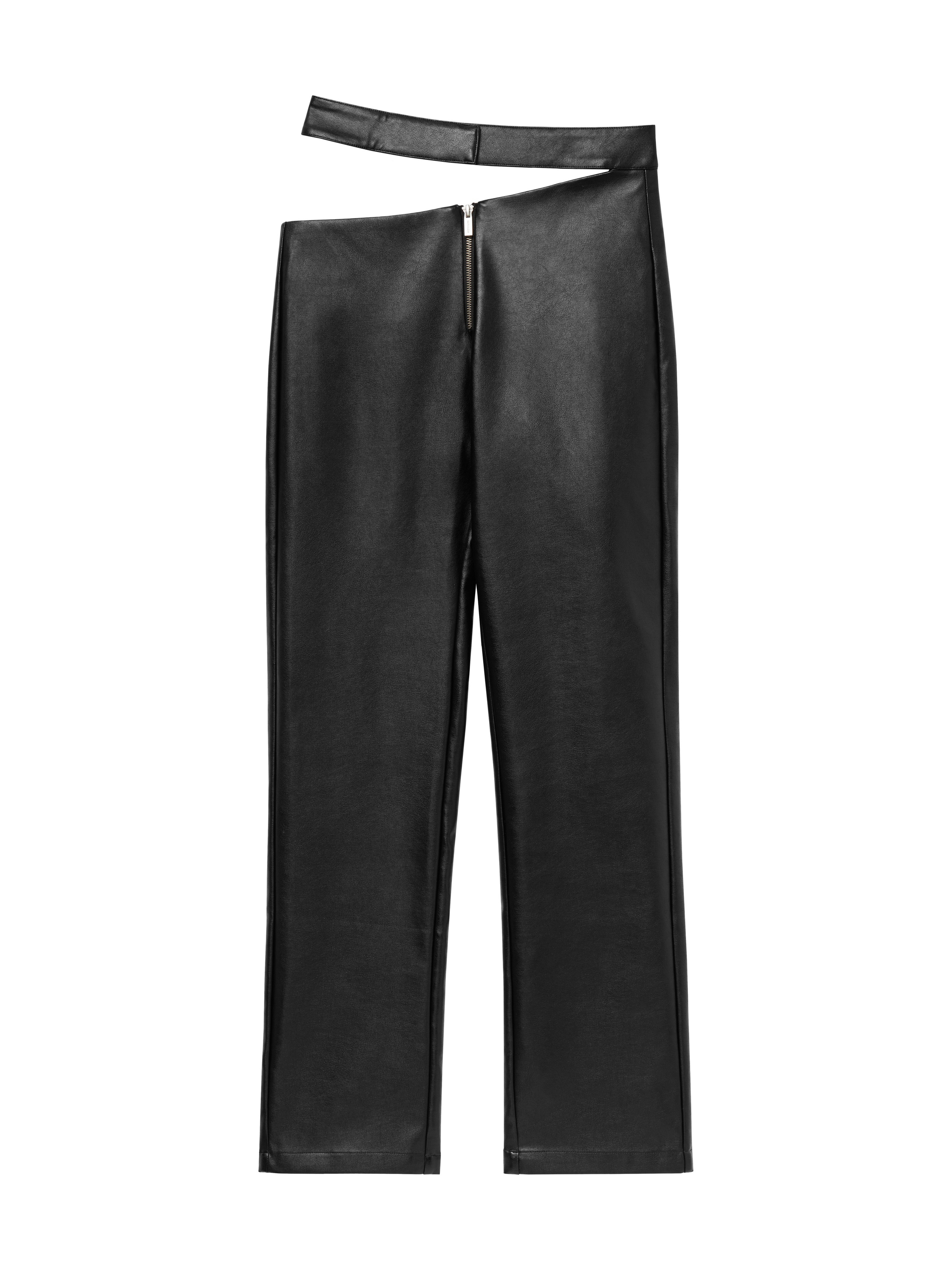 Одежда Berhasm на прозрачном манекене и в раскладку. Олег Дмитриев