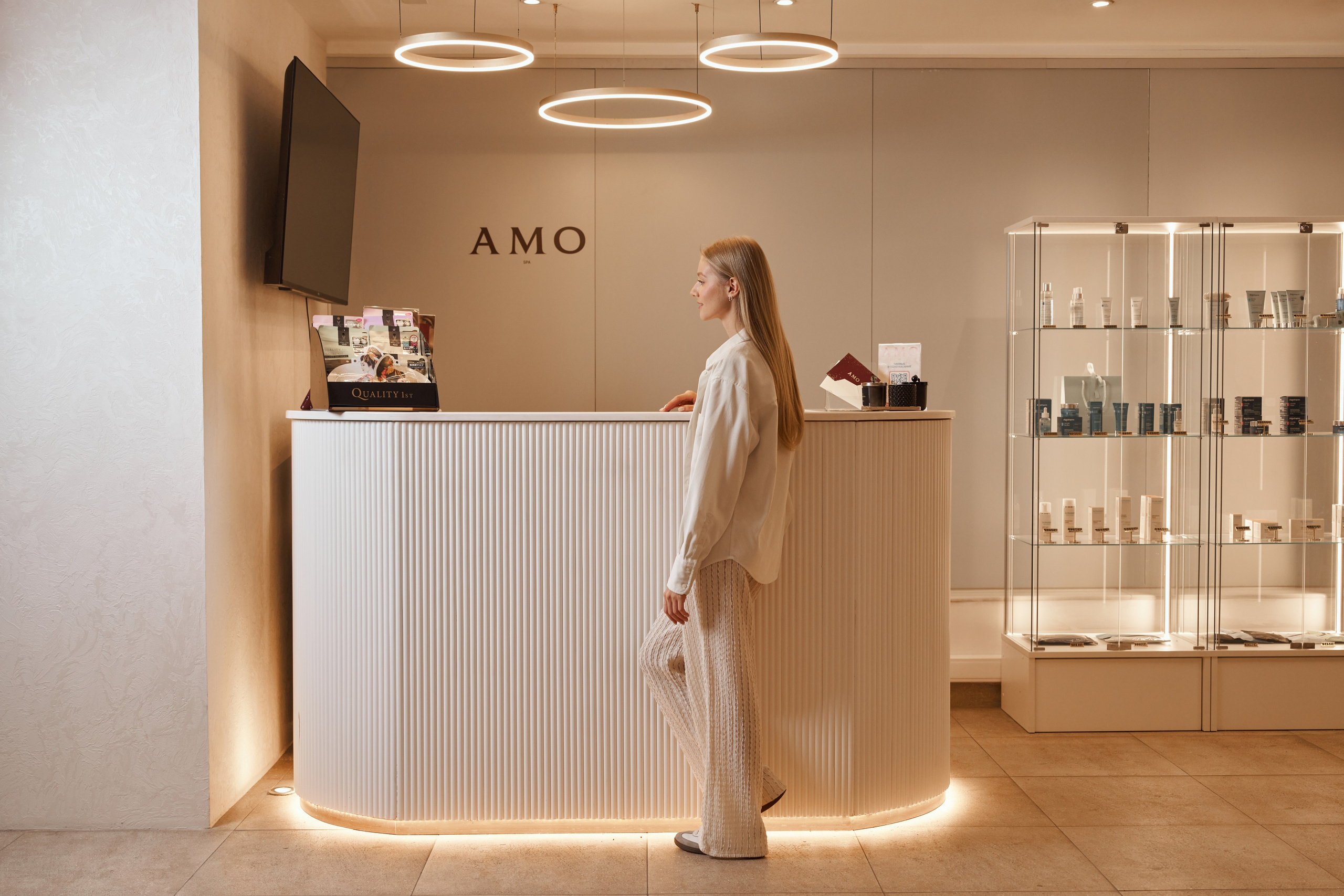 AMO beauty clinics. Рекламный, интерьерный, предметный фотограф в Москве, Санкт-Петербурге Ждан Павел