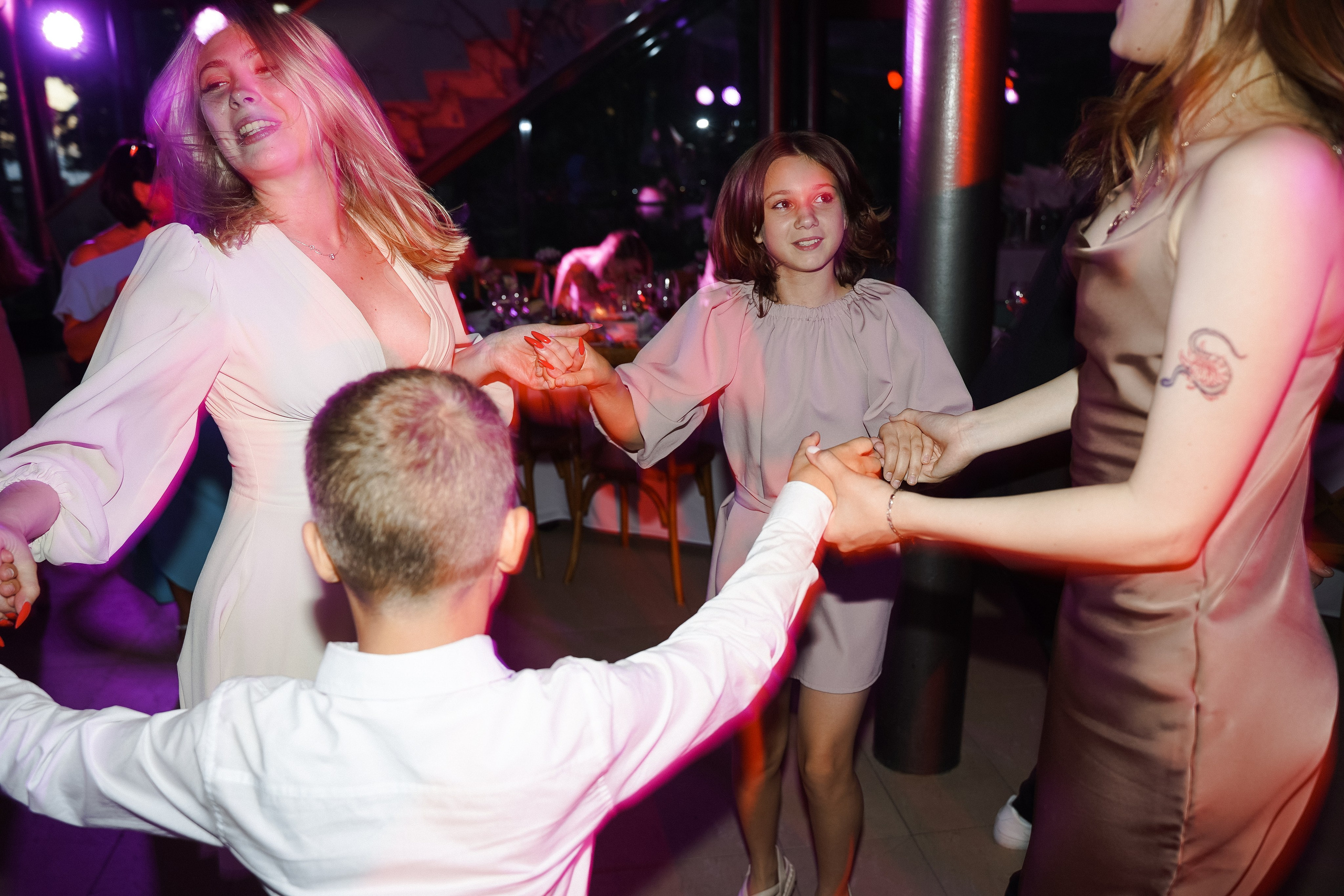 Свадьба на заливе в атлантисе. Свадебный фотограф организатор в Санкт-Петербурге Ассоль Опарина