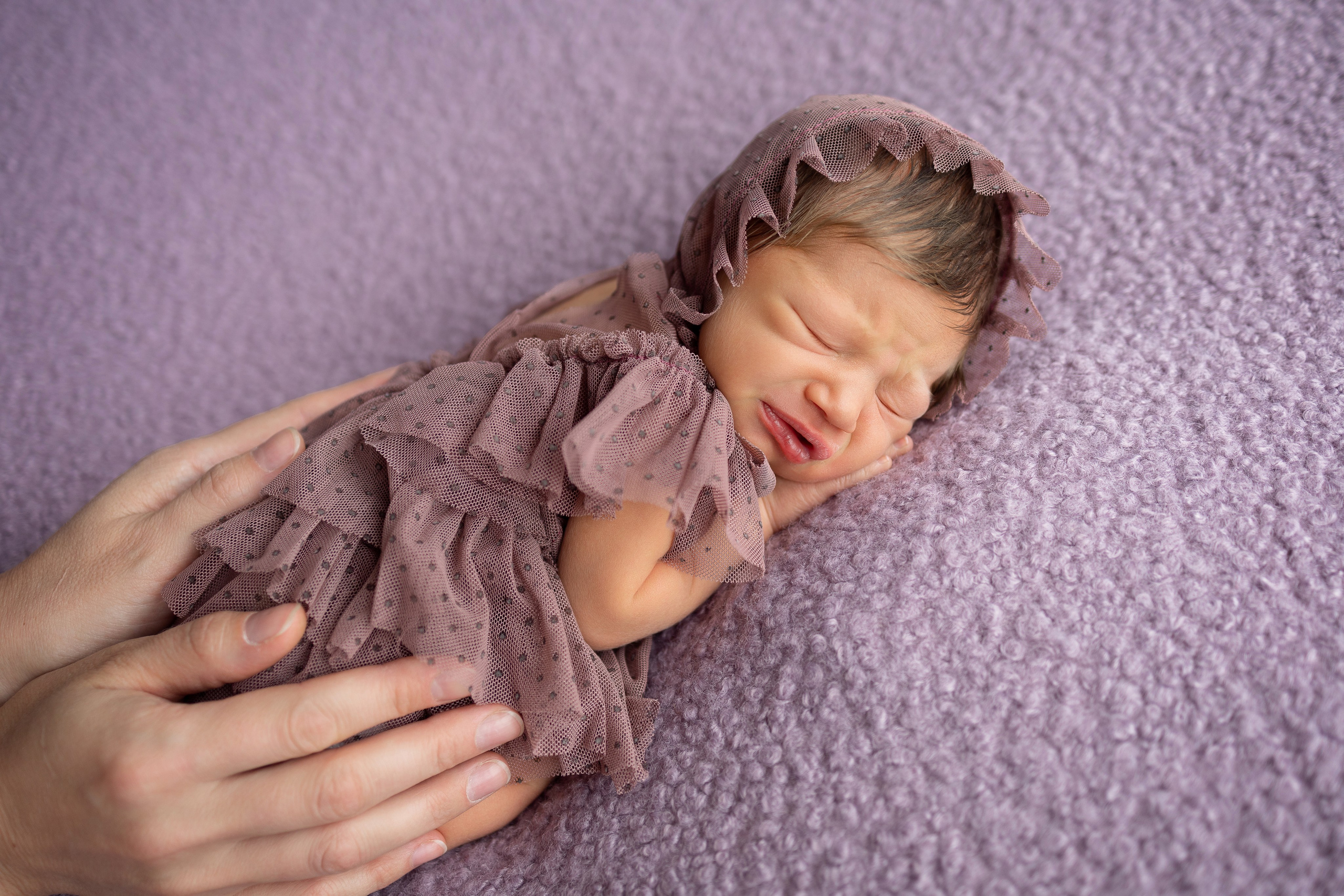 Фотосессия новорожденных девочек. Фотограф новорожденных в г. Миасс Анна Плотникова