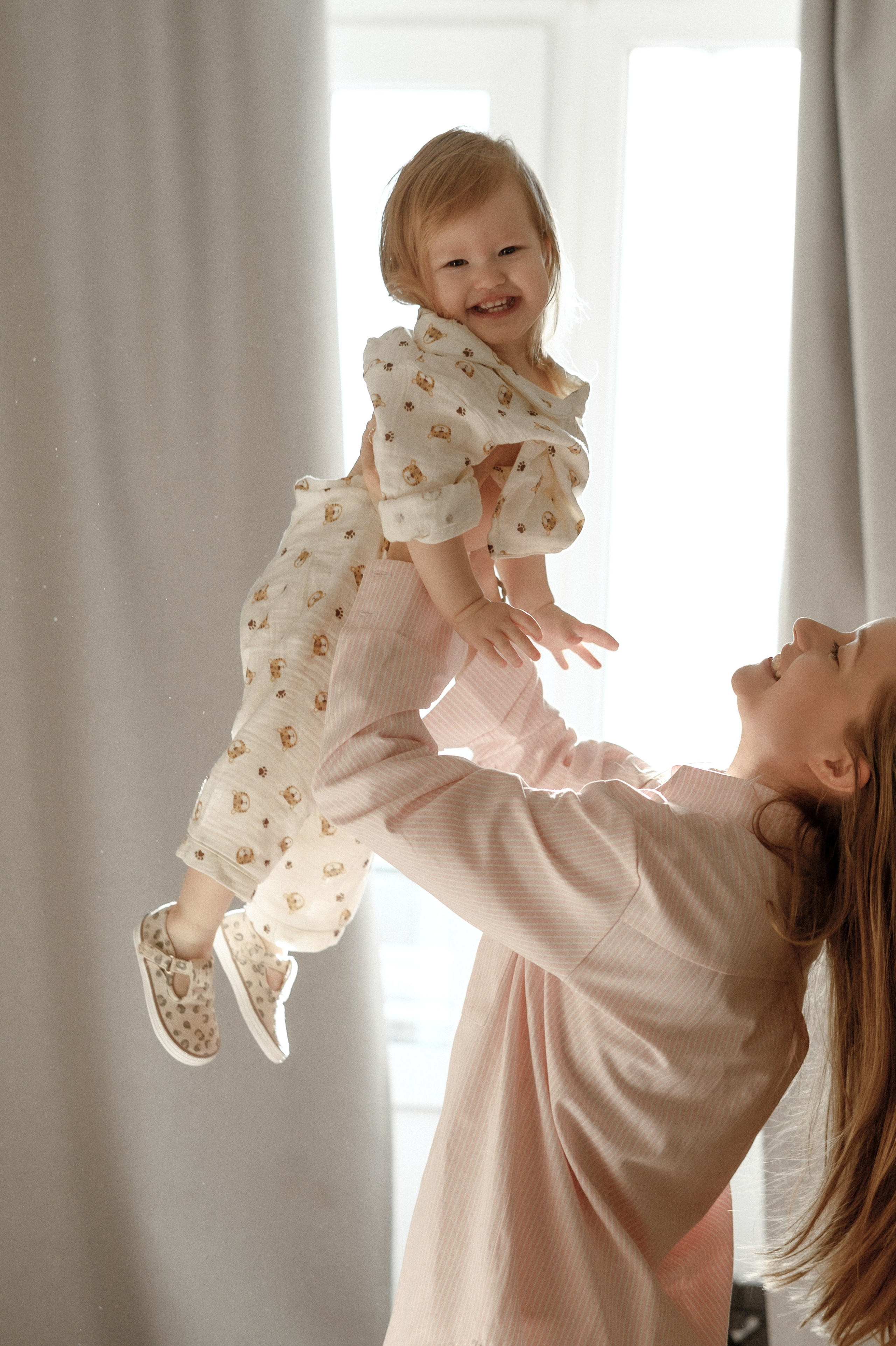 Даша и Варя дома. Семейный и свадебный lifestyle-фотограф в Москве Мария Петрова