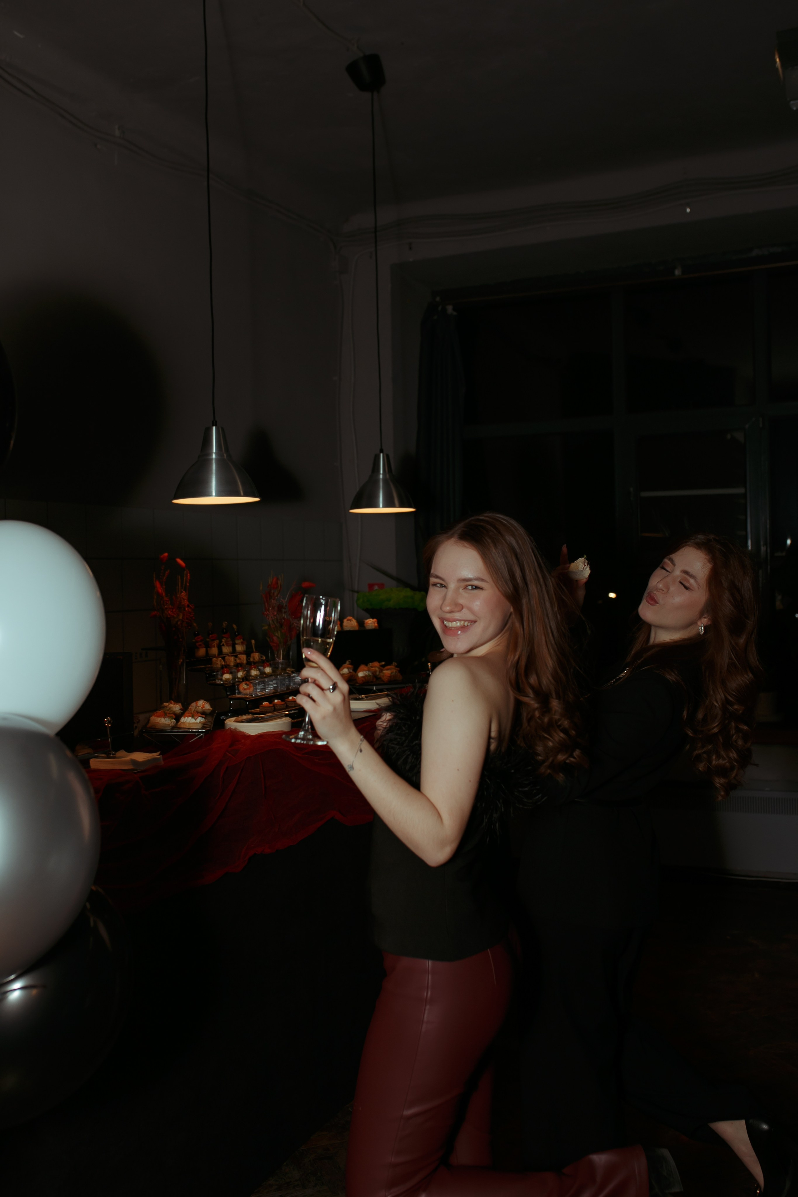 Библиотека Лофт. Свадебный и семейный фотограф  Новочеркасск Виктория Литвиненко