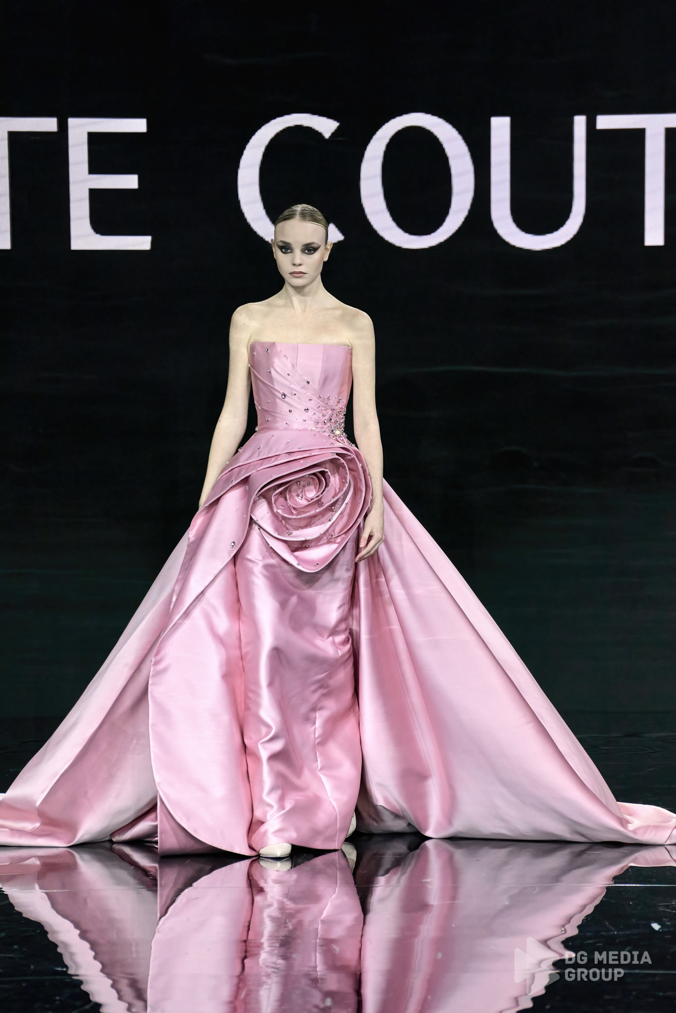 Grach haute couture | sfw 2025. DG MEDIA GROUP | Контент для модных показов и концертов