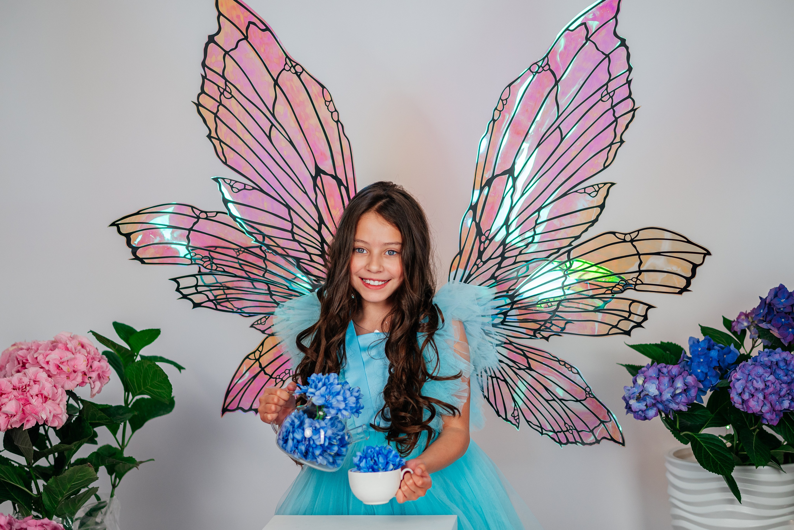 Вероника и гортензии. Семейный фотограф в Краснодаре