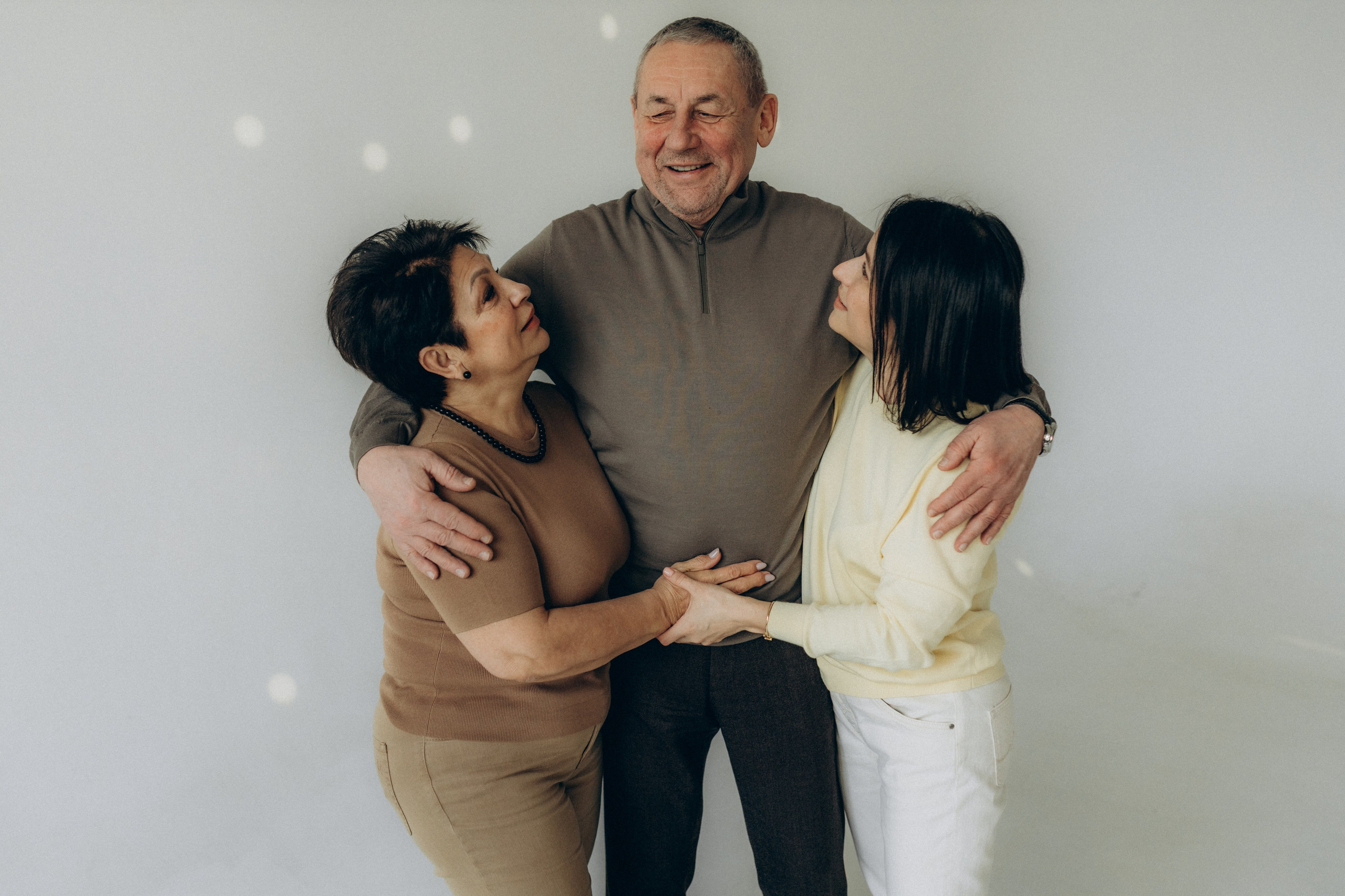 Семейная съёмка на циклораме. Фотограф НОГИНСК, Москва, Анастасия Белая