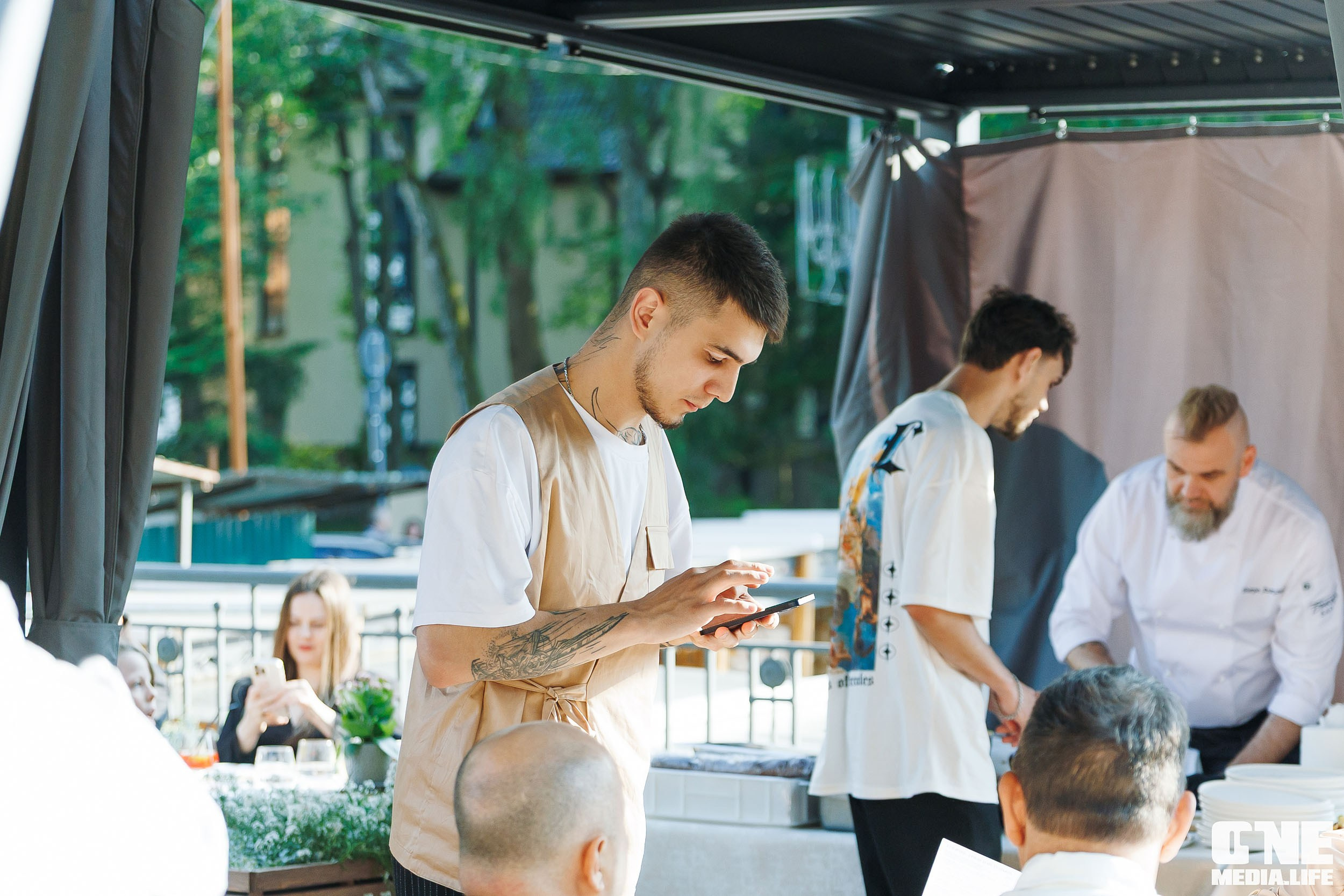 Фоторепортаж из ресторана Океан в Светлогорске. One Media Life: фоторепортажи, фотоотчеты с мероприятий и заведений