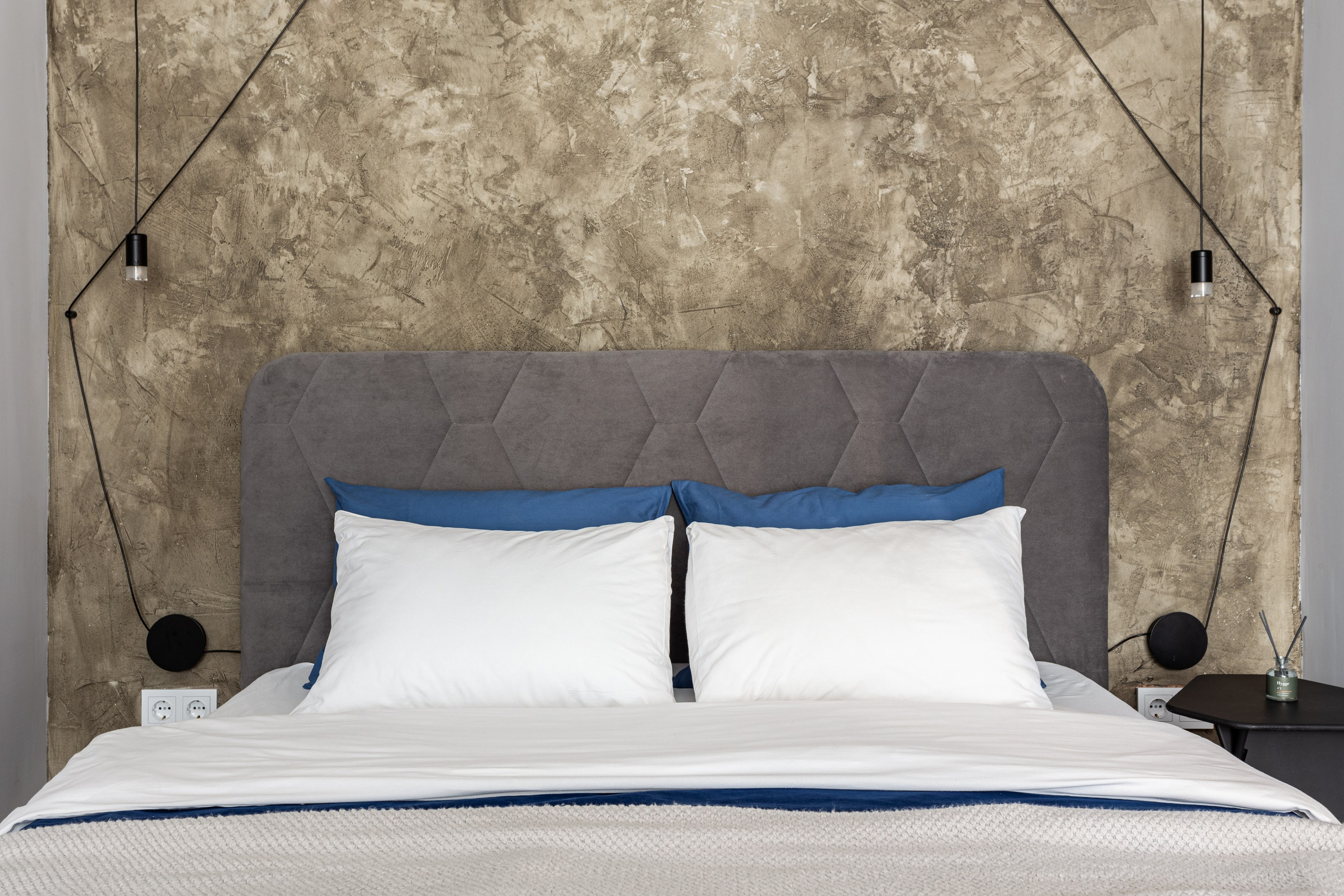 Фотосъемка для посуточной аренды по адресу ул. Лесников, д. 25. Интерьерный фотограф и ретушер в Красноярске Денис Антропов