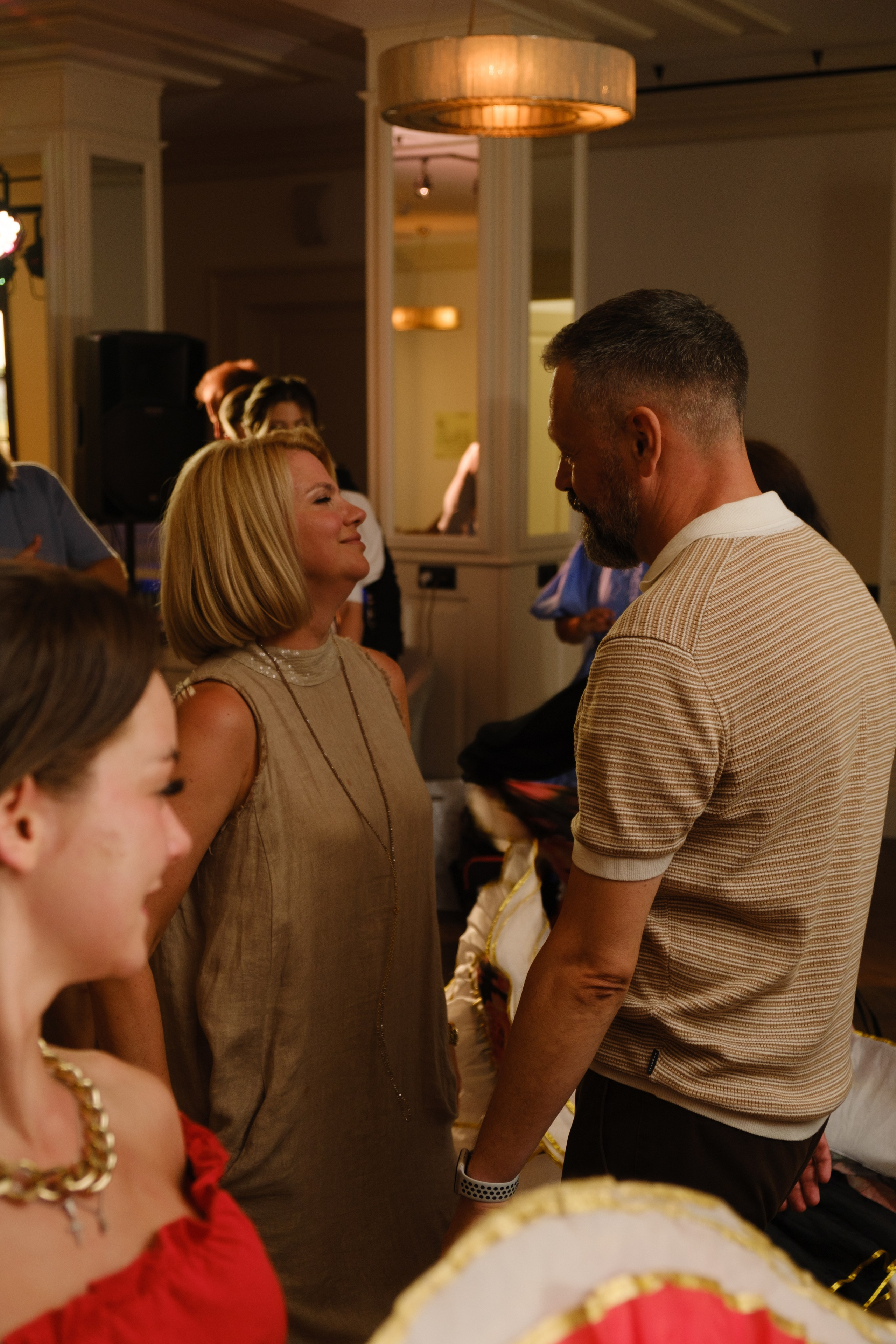 Фотограф на юбилей в Крыму | Съемка дня рождения | Илья Желдак. Профессиональная фотосъемка в Крыму. Натуральные эмоции и живые кадры. Забронируйте дату прямо сейчас!