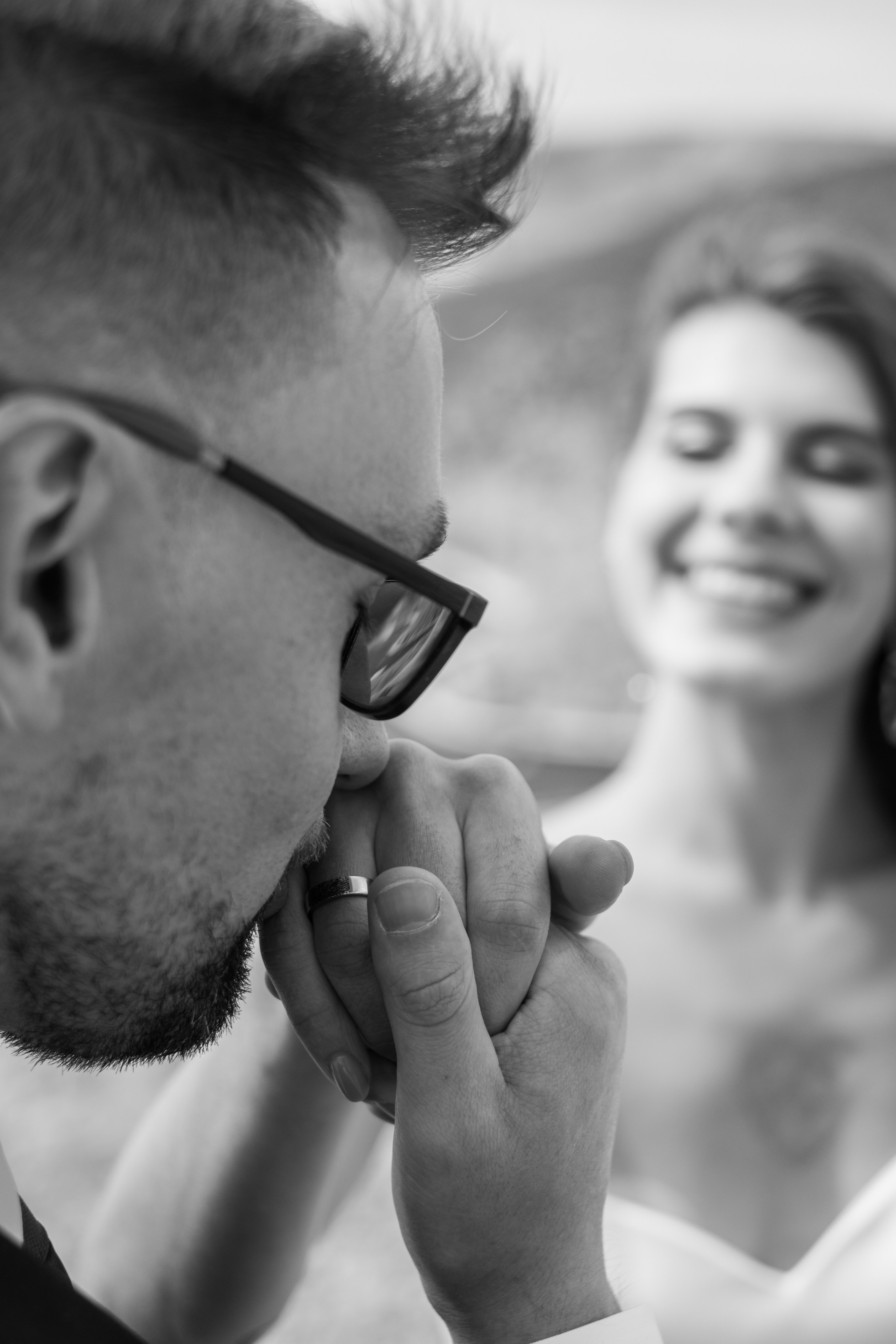 Дарья и Виктор в Балаклаве и на Фиоленте. Профессиональная фотосъемка в Крыму. Натуральные эмоции и живые кадры. Забронируйте дату прямо сейчас!