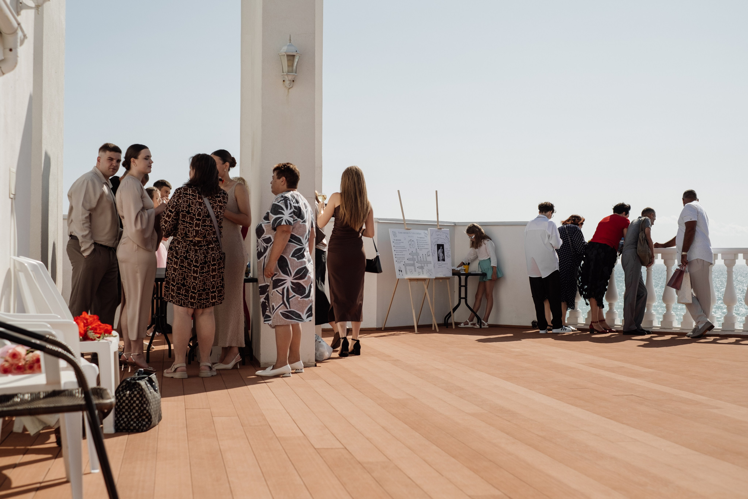 Свадебный ретопртаж. Профессиональная фотосъемка в Крыму. Натуральные эмоции и живые кадры. Забронируйте дату прямо сейчас!
