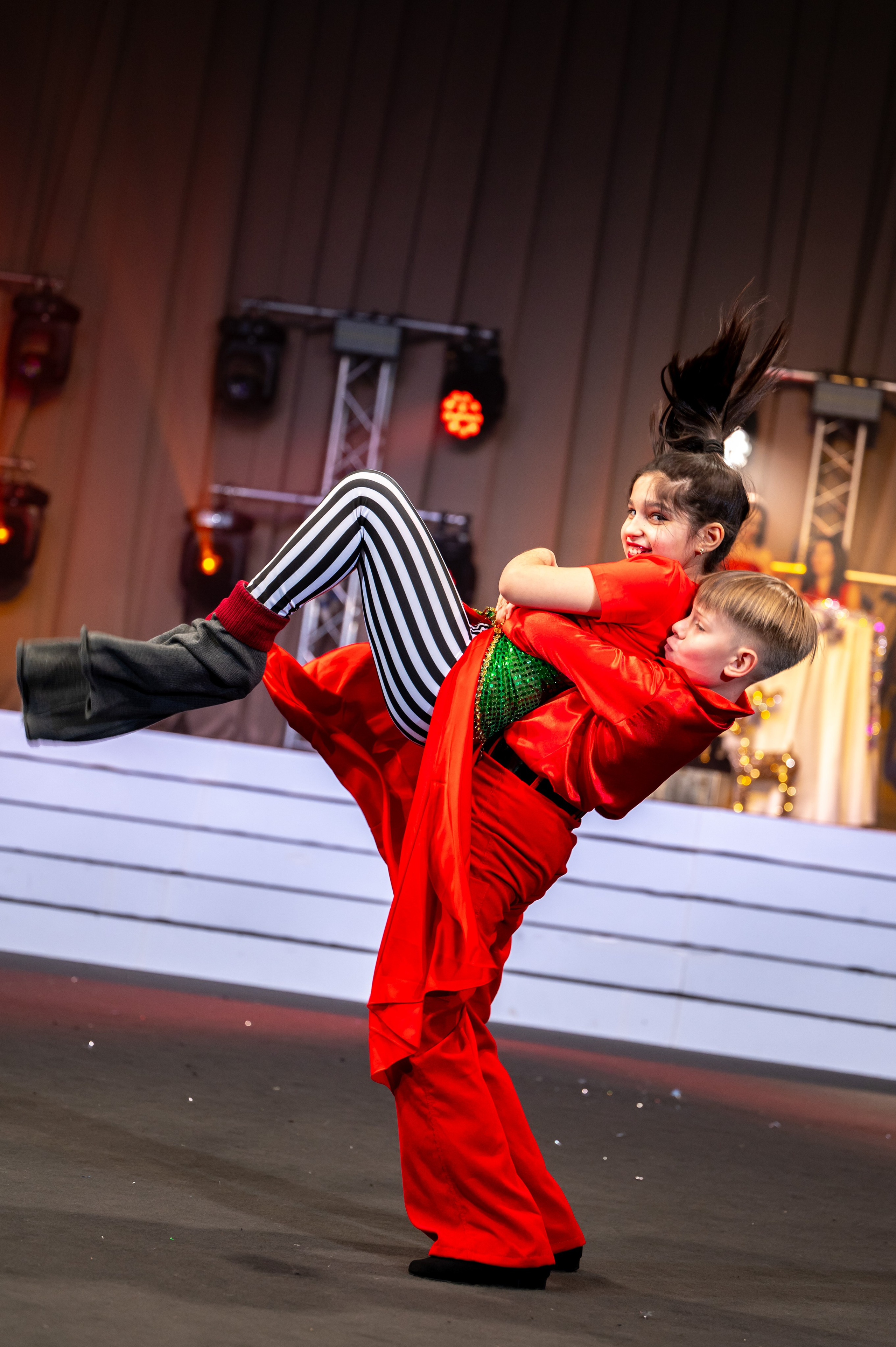 SL Новогодний отчетный концерт 2024/2025. Спортивный фотограф в Туле и Тульской области. Файсханова Фото Спорт