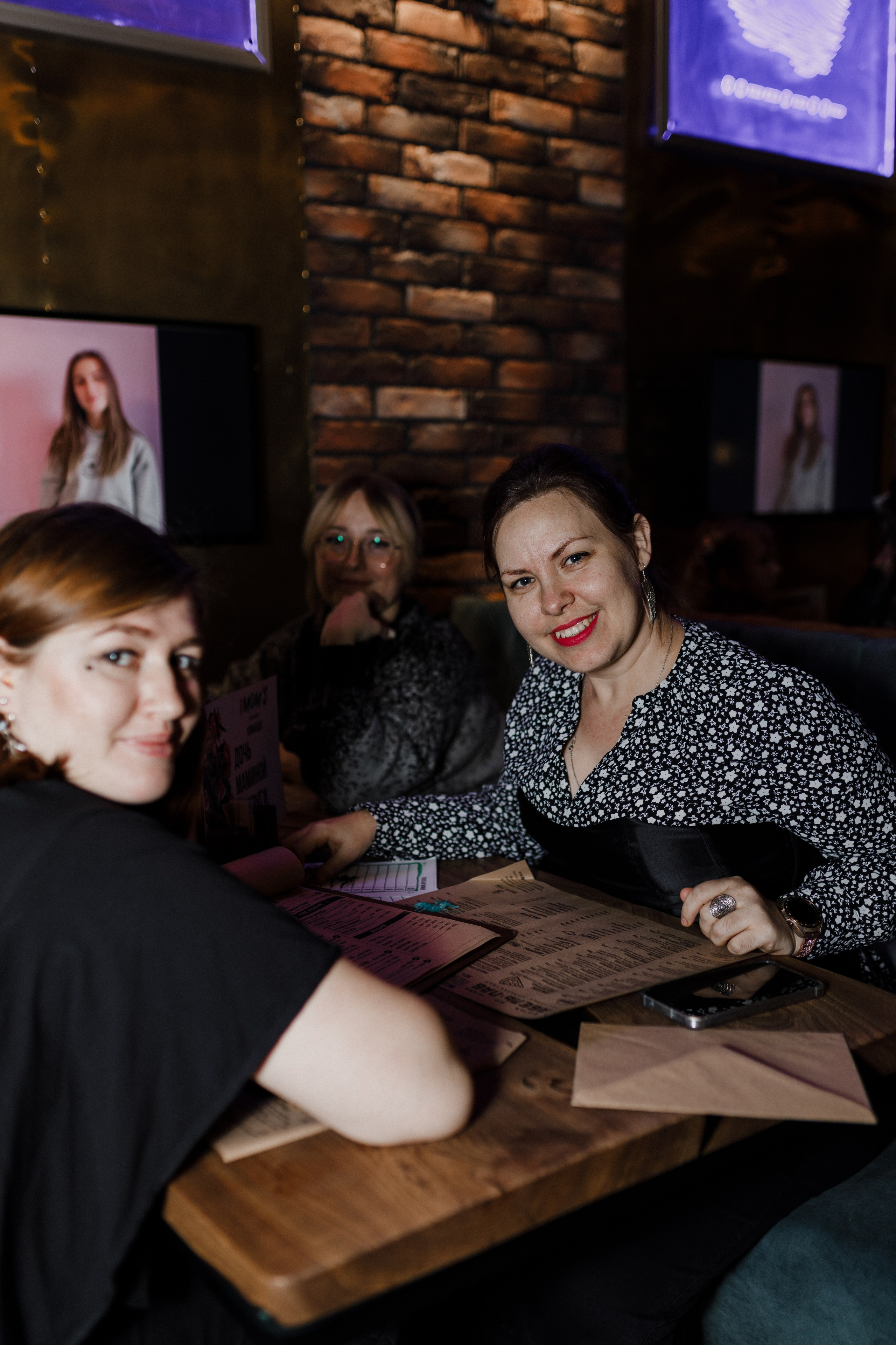 Квиз I MOM'S. Свадебный фотограф. Москва и Московская Область