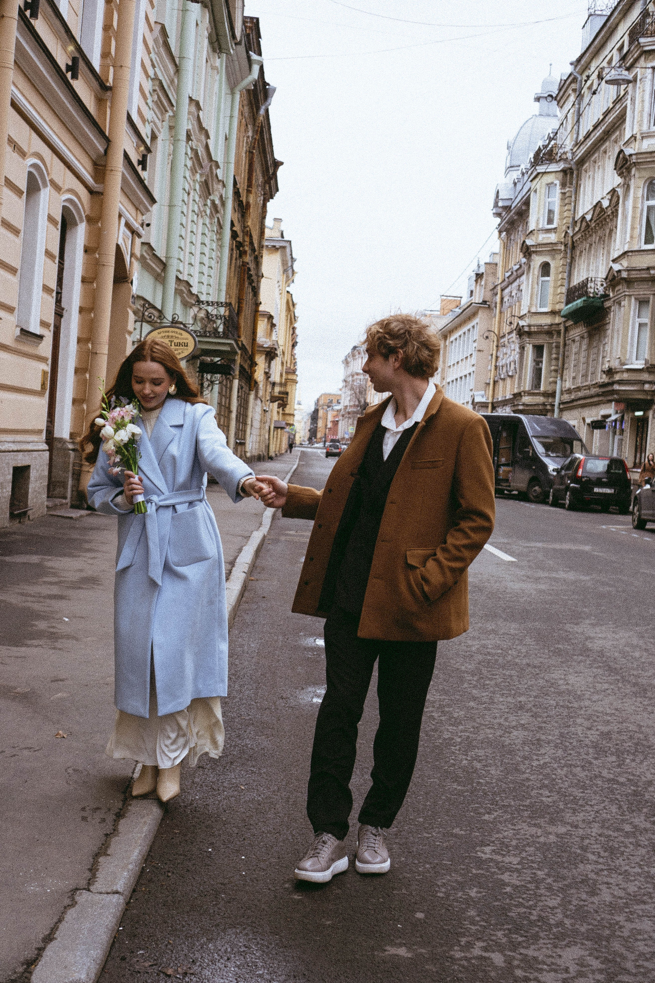 СВАДЕБНАЯ СЬЕМКА В ОТЕЛЕ. СБОРЫ ЖЕНИХА И НЕВЕСТЫ И ТАКЖЕ ТОР И ПОДГОТОВКА К ПРОГУЛКЕ И ПРОГУЛКА ПО ПЕТРОГРАДКЕ. Профессиональный фотограф, Санкт-Петербург — Виктория Богомолова