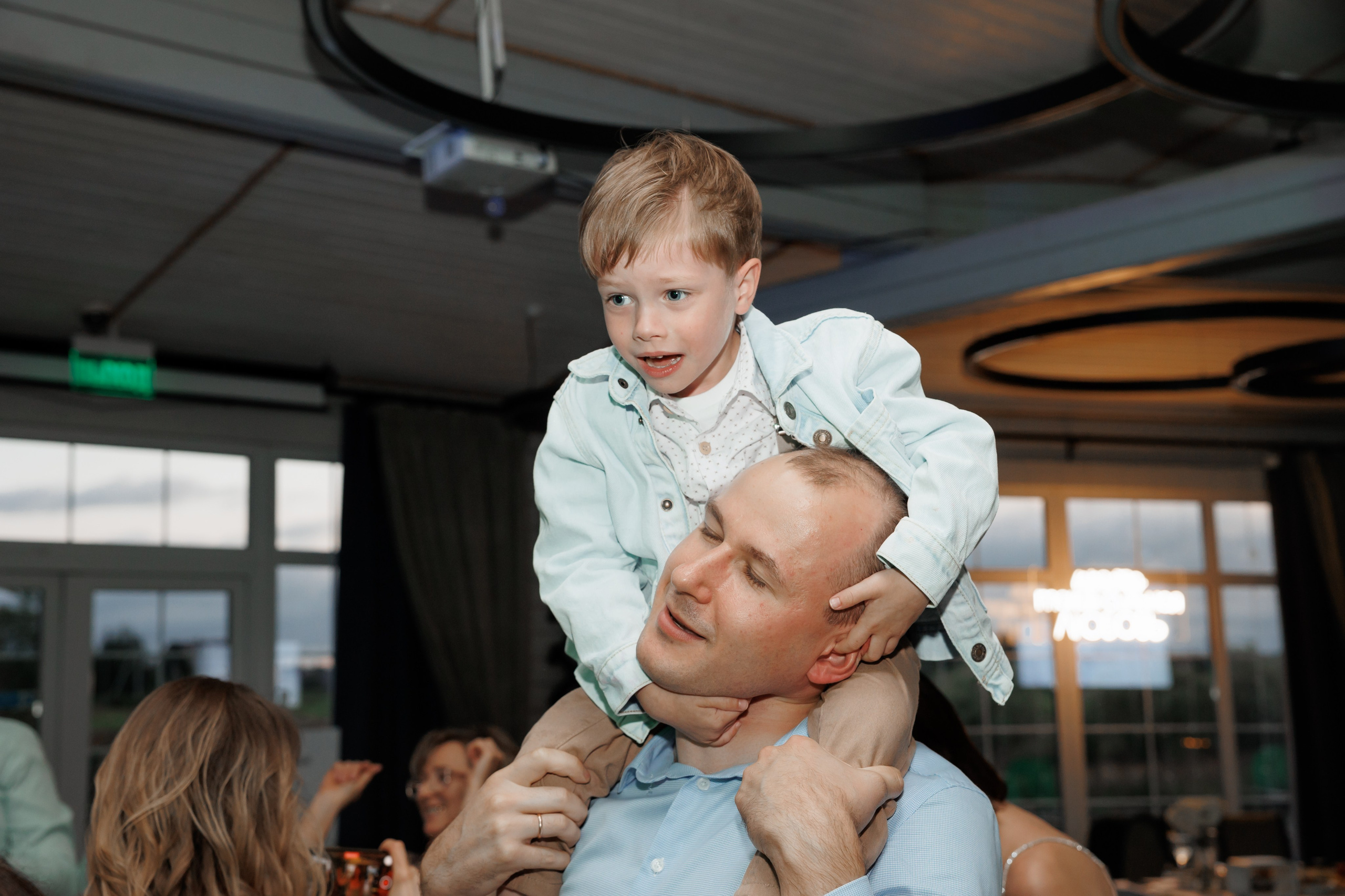 Регистрация в отеле Fish Point, ЗАГС Бутово, прогулка в Остафьево. Свадебный и репортажный фотограф (Москва, Королев и другие)