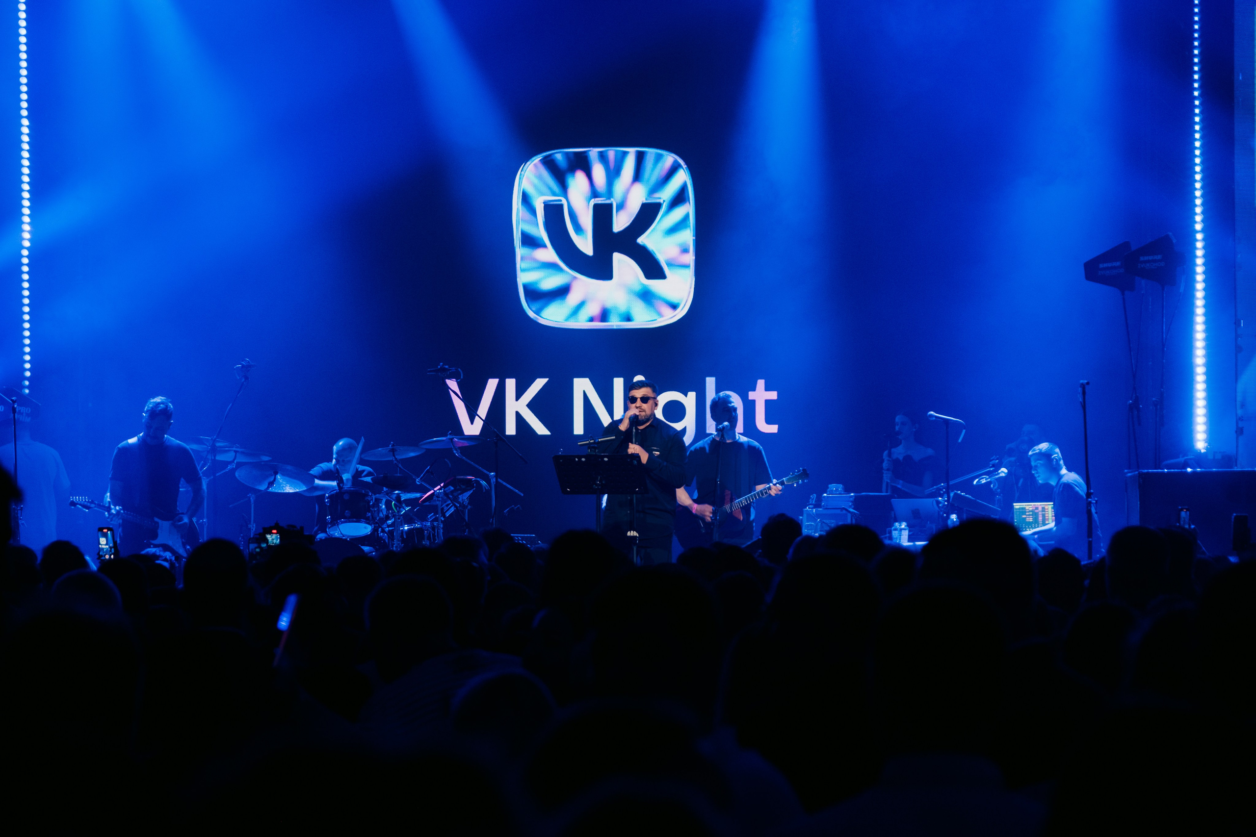 VK NIGHT SPb. Репортажный и портретный фотограф в Москве Илья Спиридонов