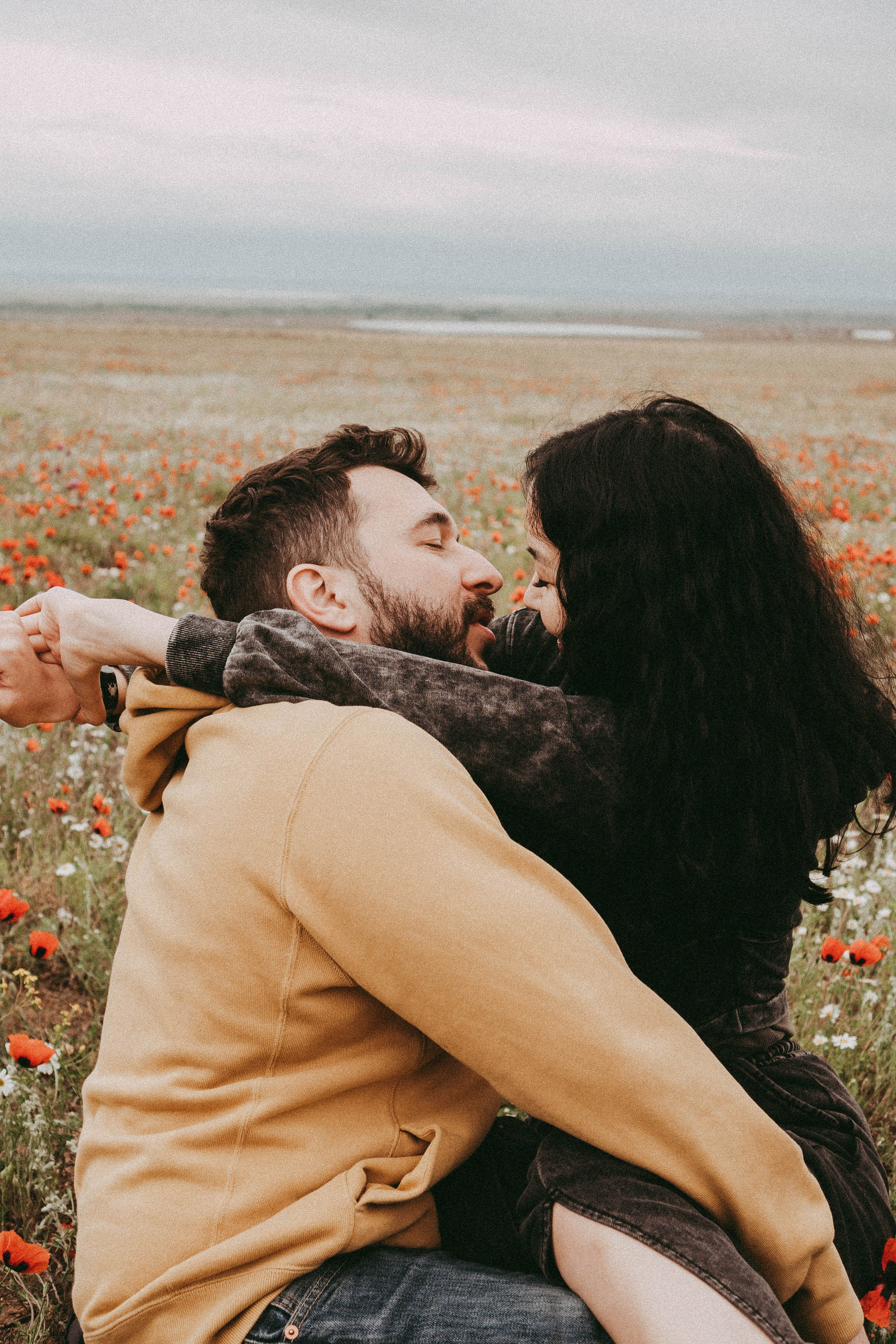Любовь в маковом поле. Профессиональный фотограф, Санкт-Петербург — Виктория Богомолова