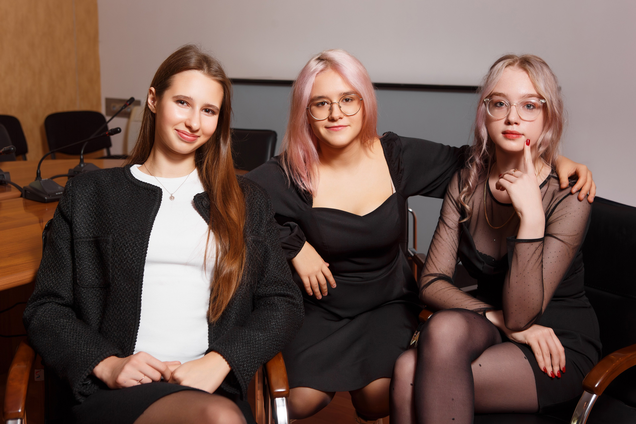 ФОТОСЕССИЯ ДЛЯ 9 КЛАССА «ГИМНАЗИЯ». ТВОЙ АЛЬБОМ / ТВОИ ПРАВИЛА