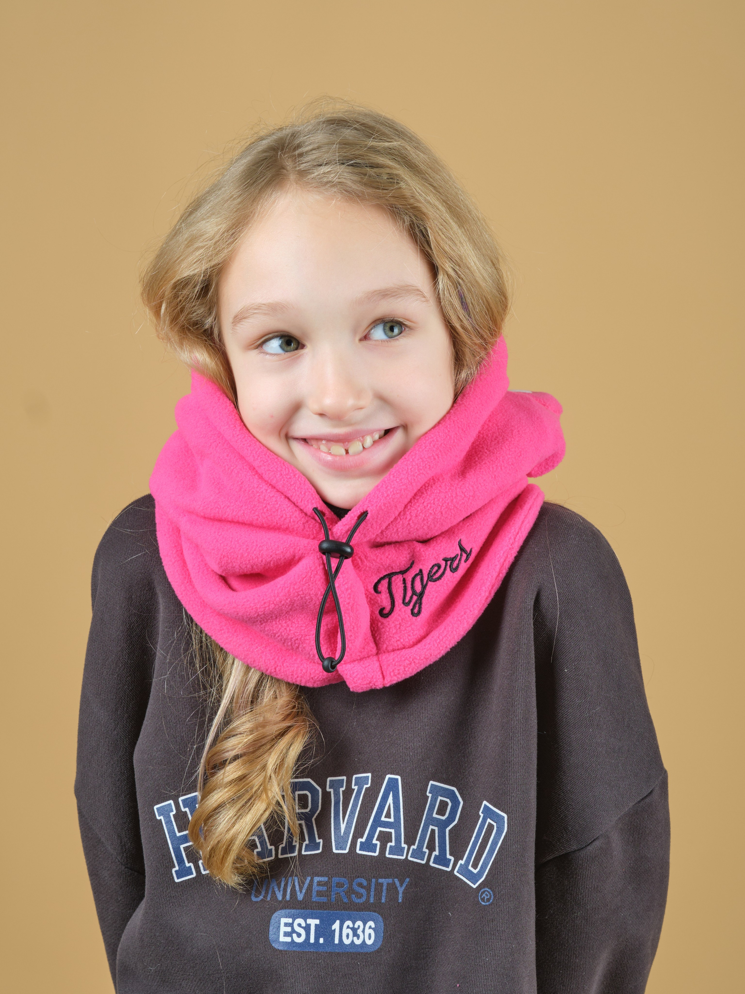 Детские шапки. Предметный фотограф в Краснодаре