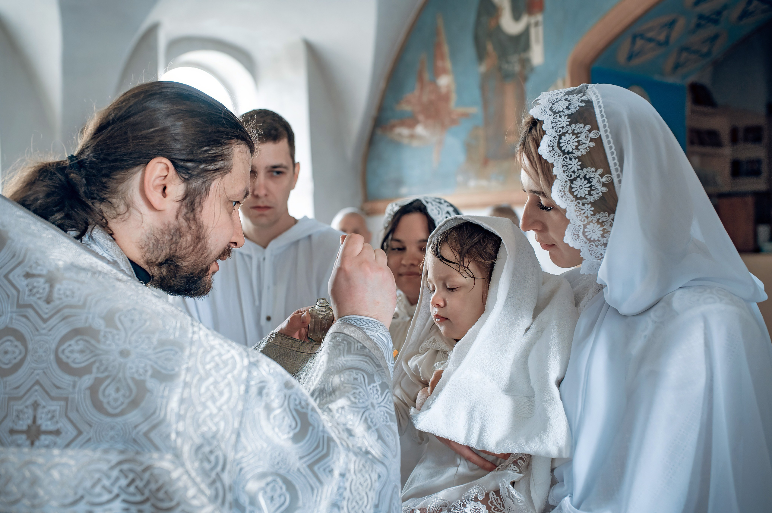 Крещение Машеньки в Свято-Троицком соборе Емельяново. Фотографы крещения/венчания  Красноярск Татьяна и Вячеслав Переваловы