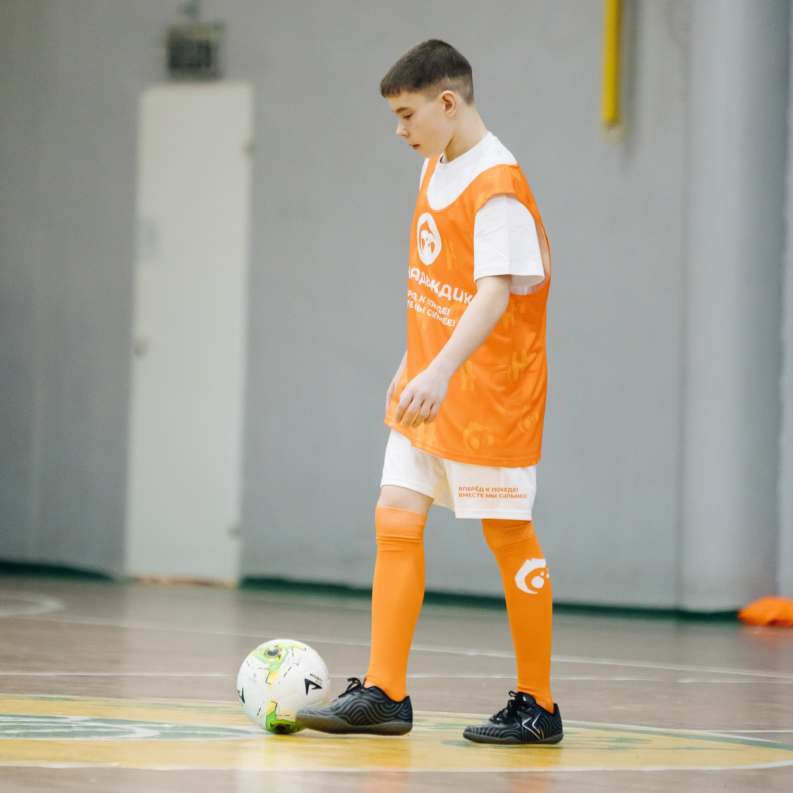 Турнир по футболу среди команд школ-интернатов Магнитогорска «Надеждик CUP» // 08.12.2024. Денис Прохоров Фотограф в г. Магнитогорск