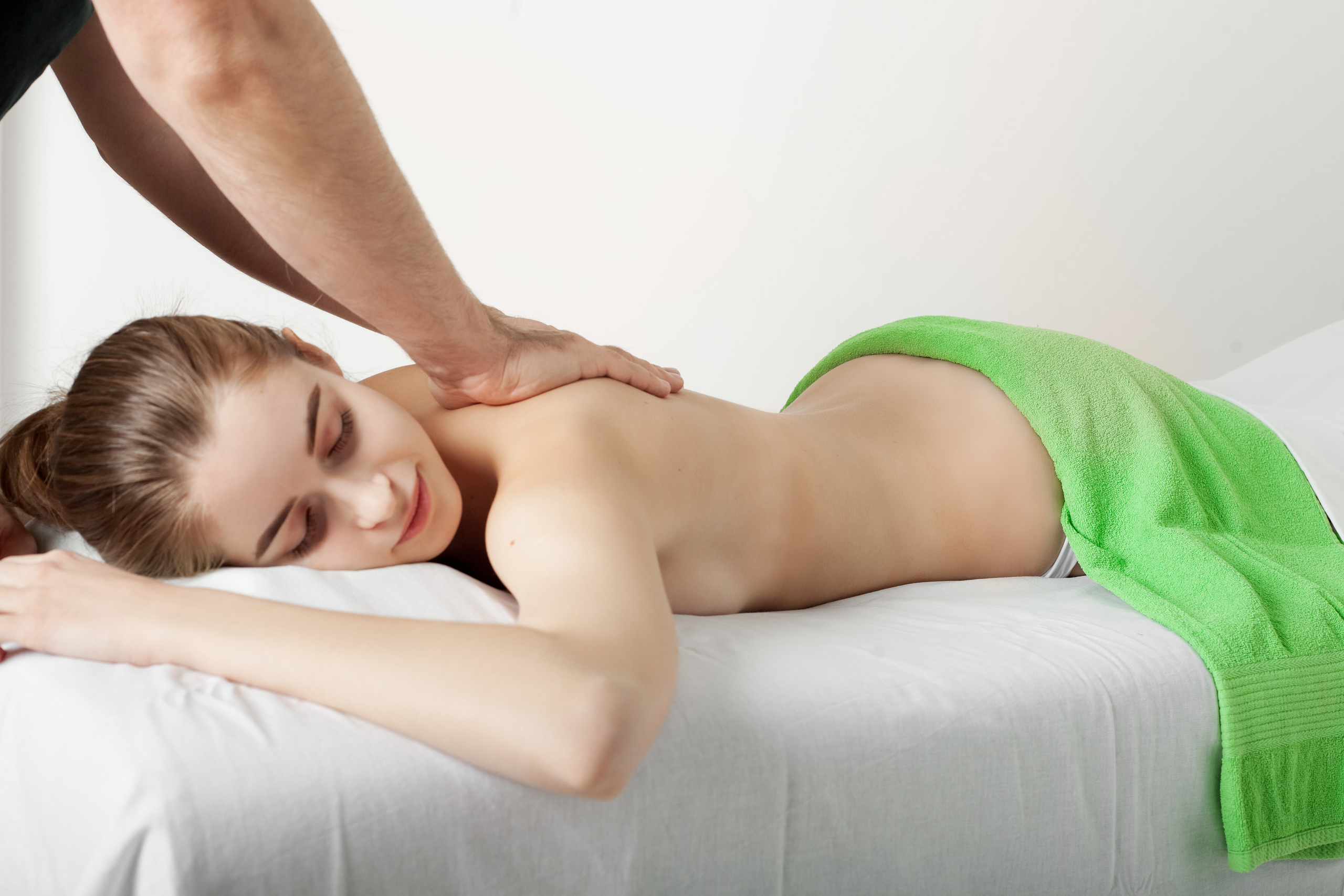 Контент съемка массажиста