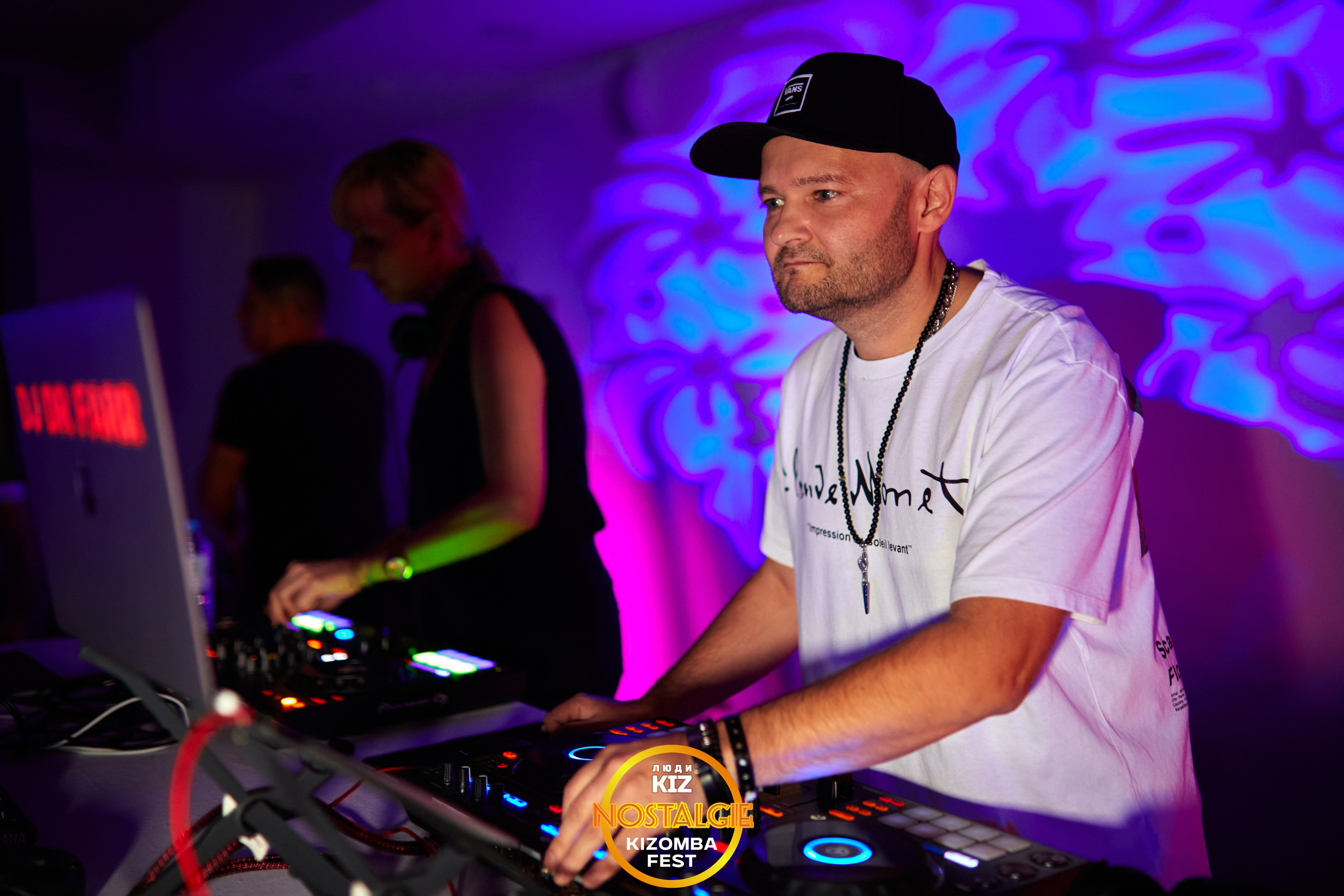 Neon party. Свадебный фотограф