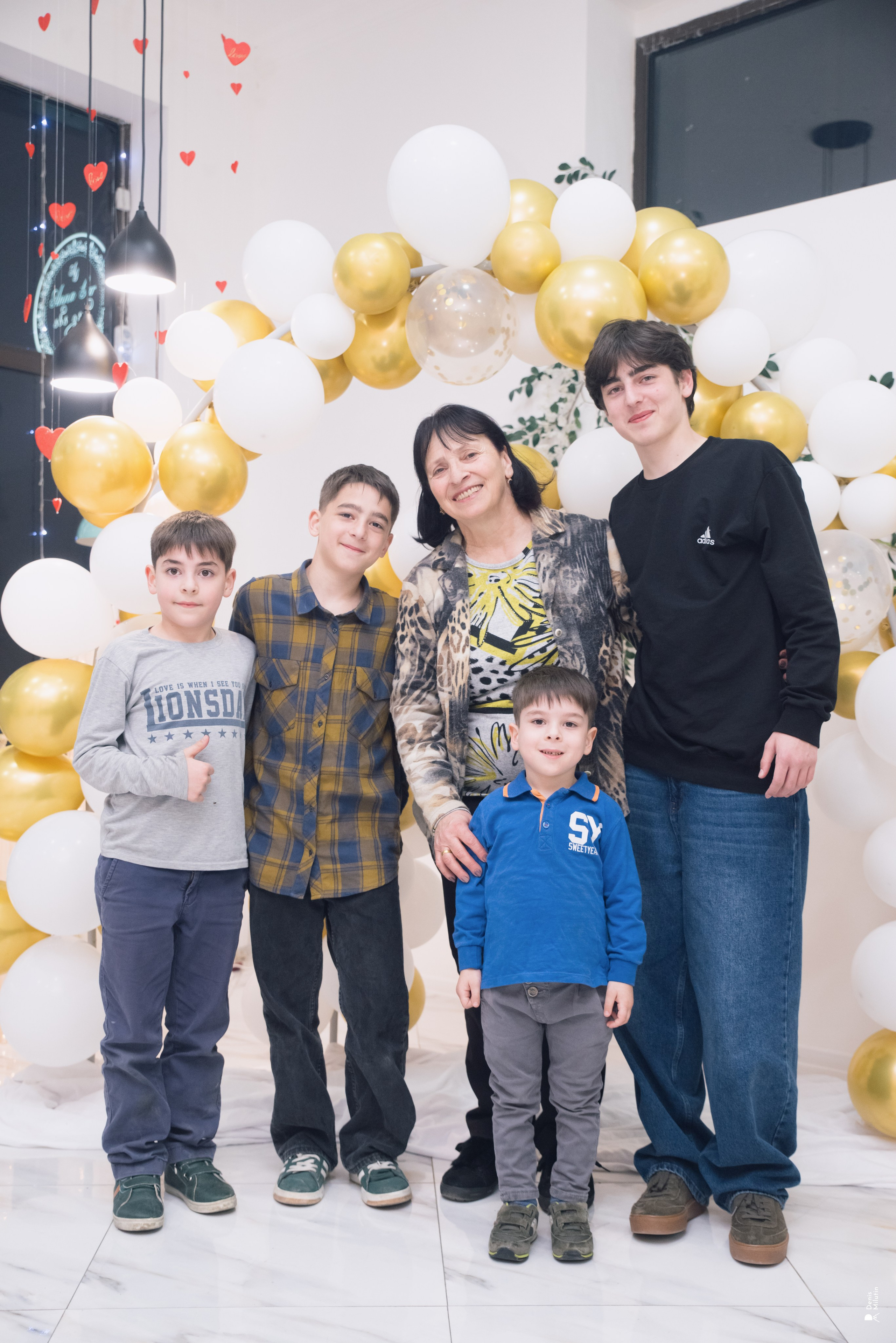 День рожденья в кафе Анна Гар. Портретный фотограф Денис Милютин