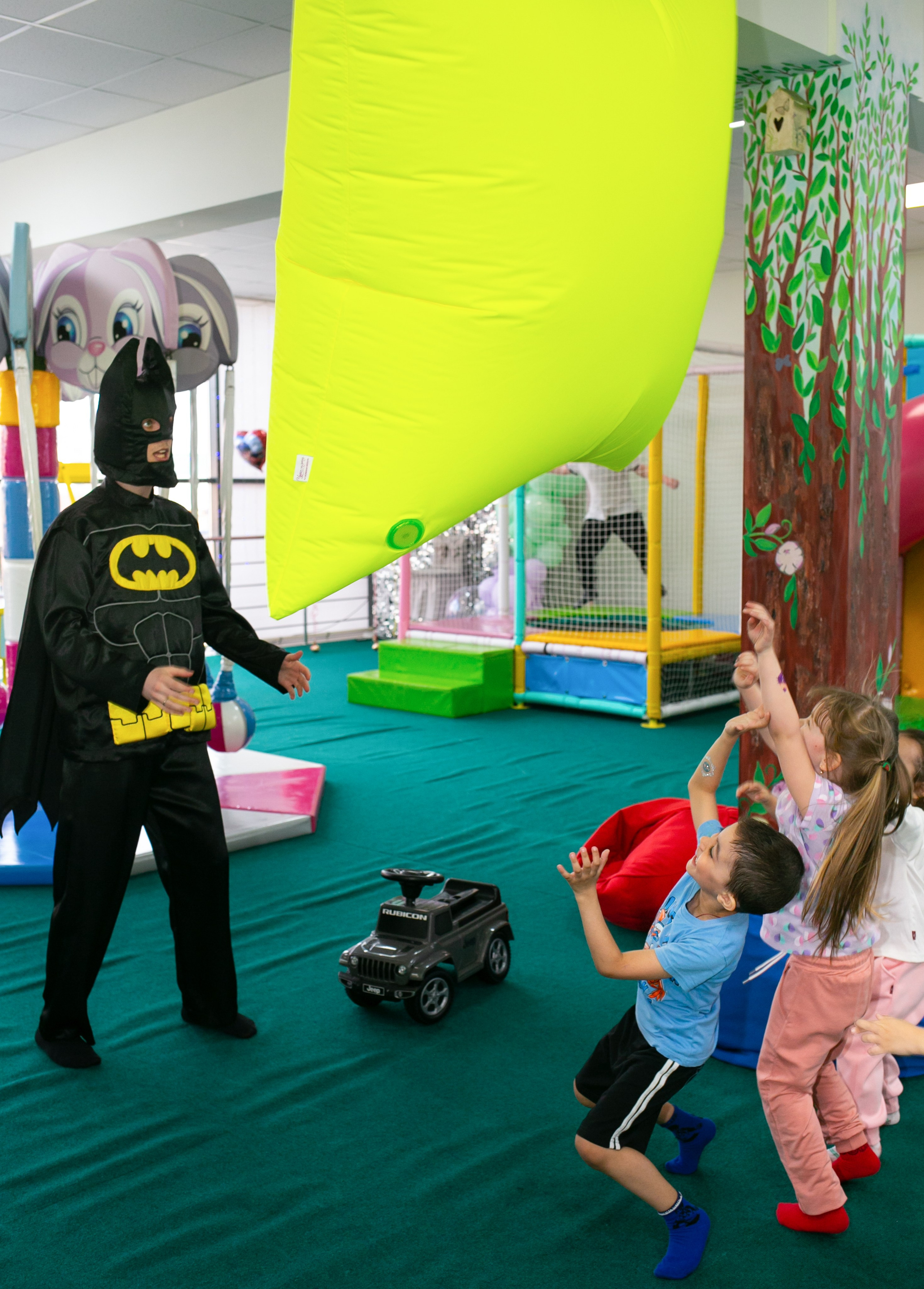 Леди Баг и Бэтмен. Фотограф новорожденных и семейный фотограф НСО г. Бердск Марина Львова