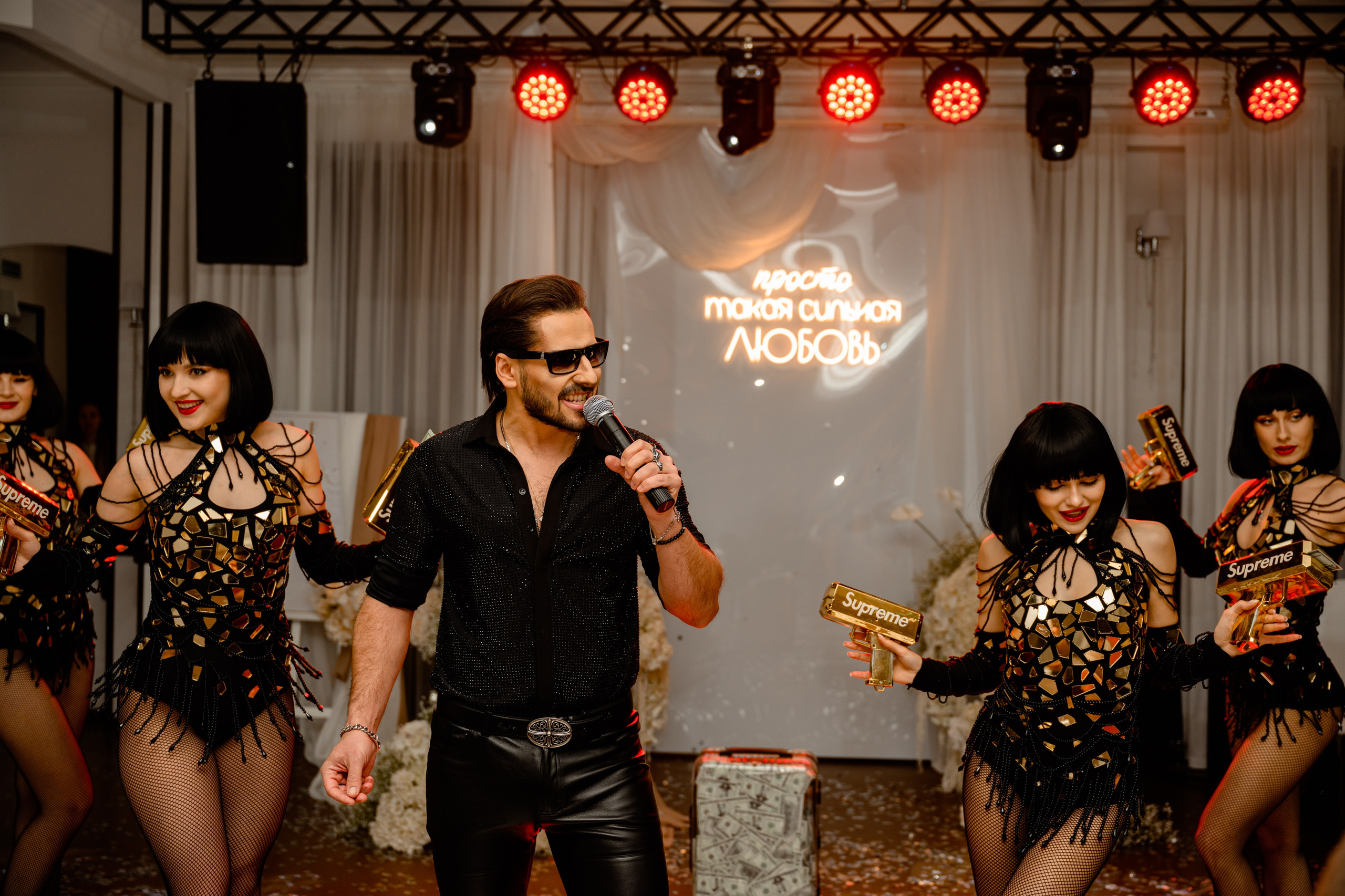 Микаэль и Карина. Фотограф Донецк Симкович София