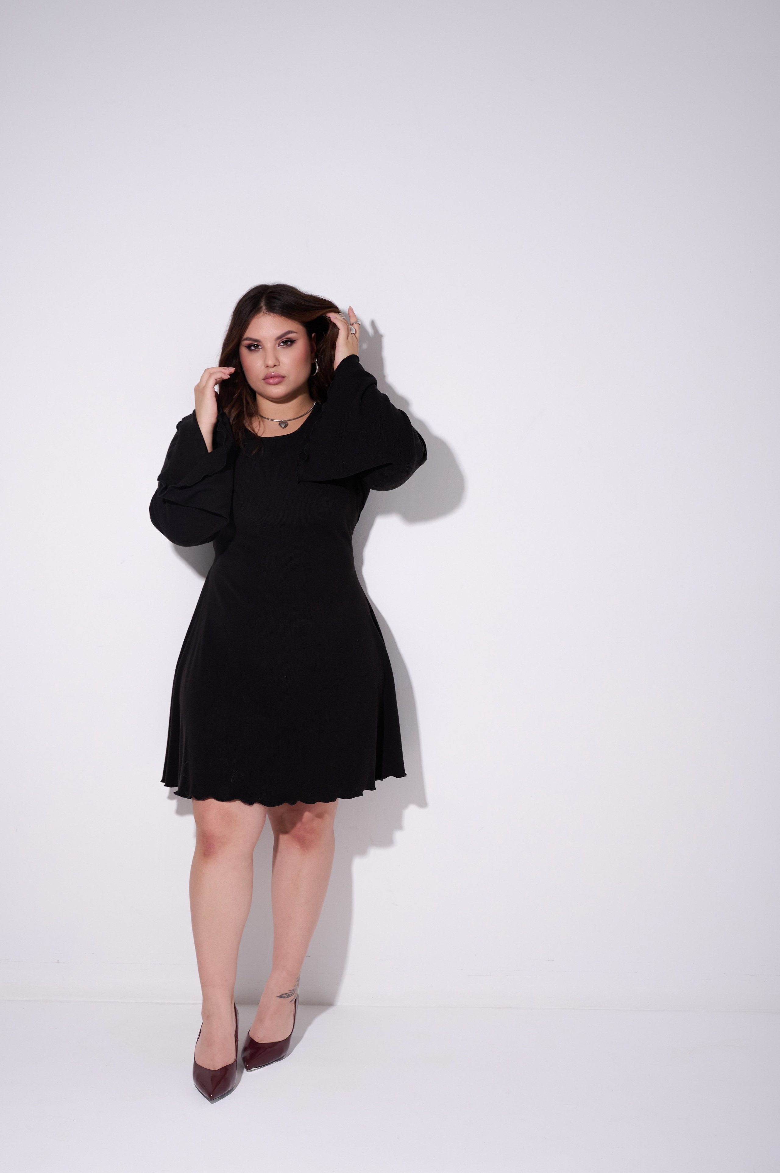 Индивидуальная женская фотосессия с искусственным светом