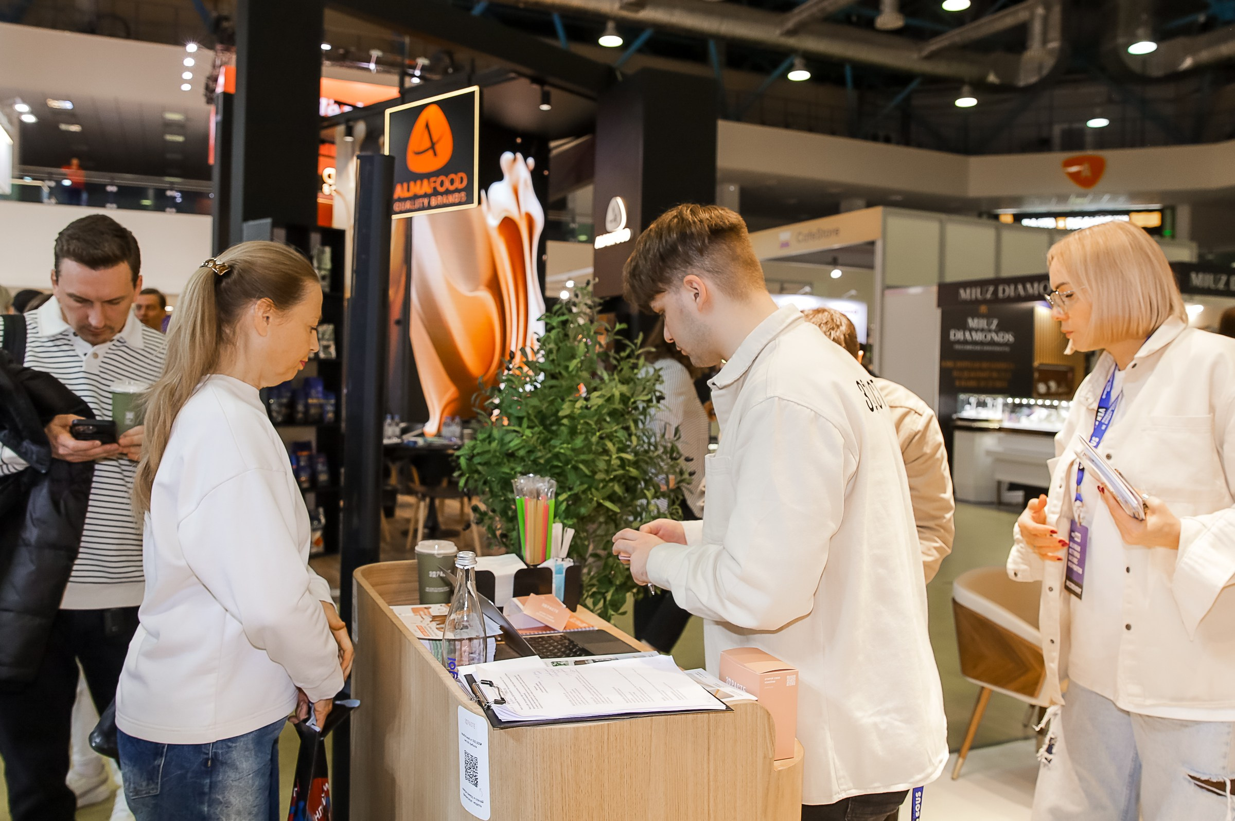 VERSOUS. ЭКСПОЦЕНТР. ЗДРАСТЕ. Фотограф в Москве Ольга Колесникова