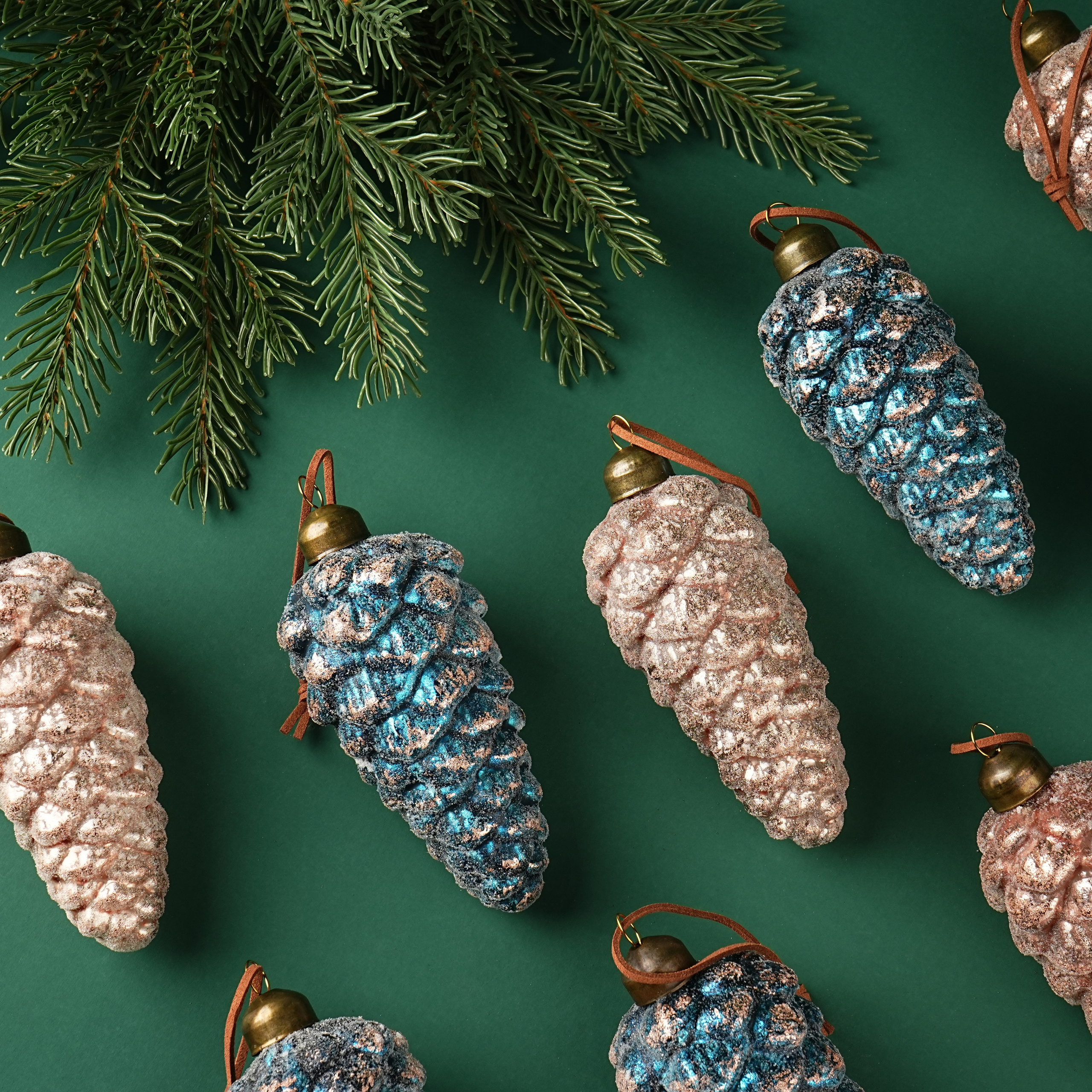 Елочные игрушки и шары. Профессиональный фотограф в Москве и МО