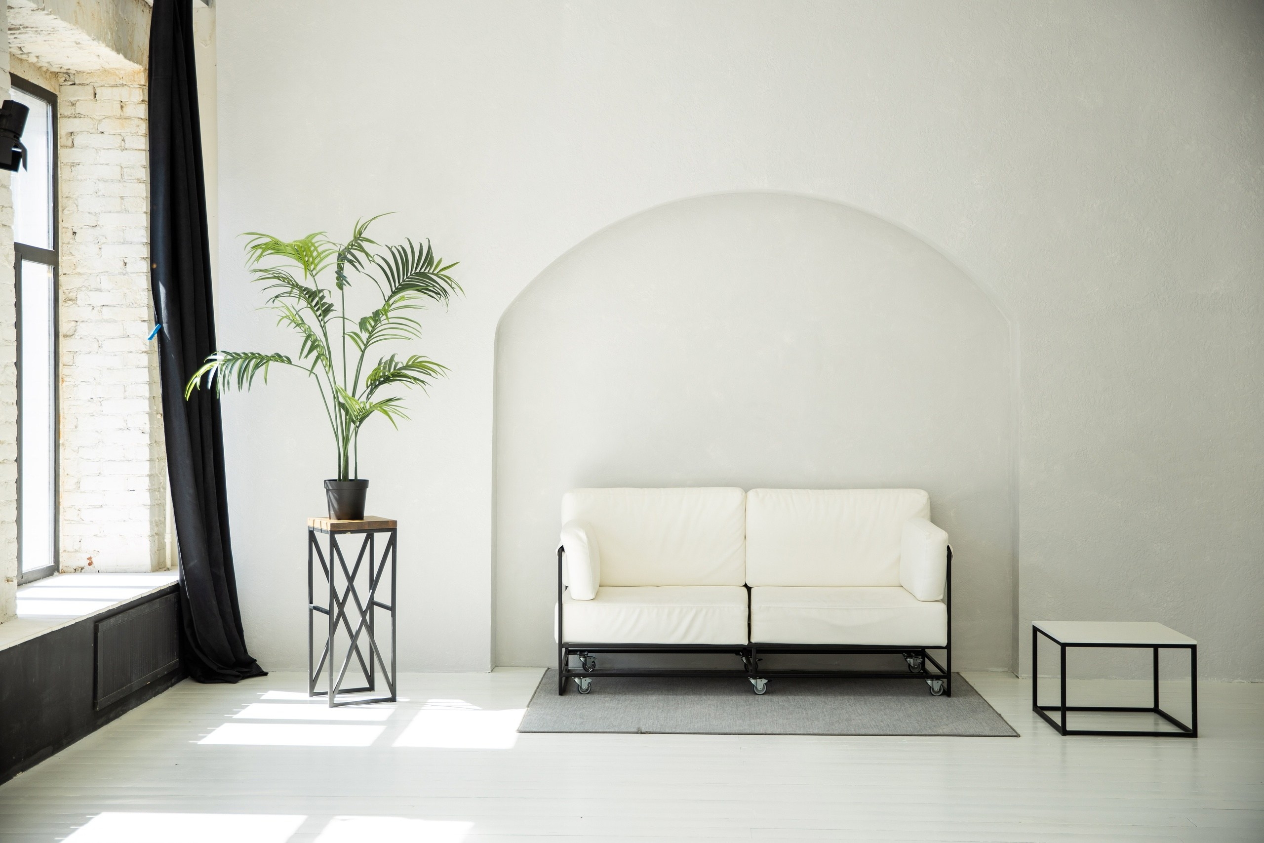 Ленинградская ул., 78, 2 этаж, домофон кнопка №2, 1800-2000р/час