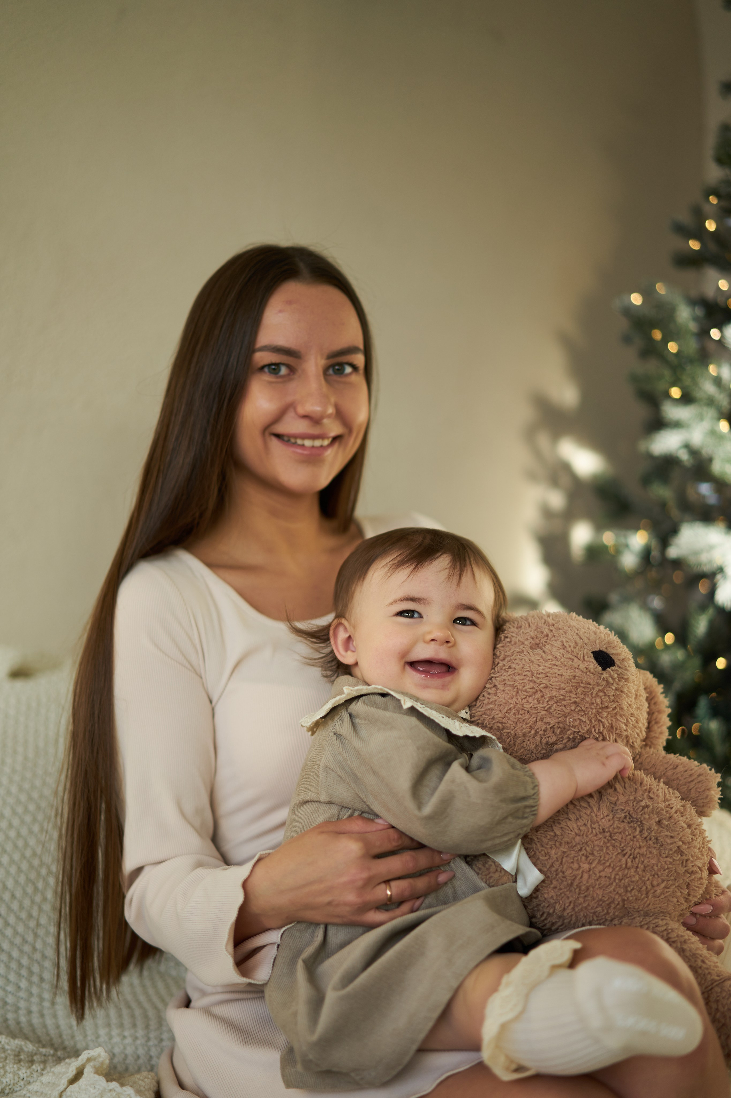 Семейная фотосессия в студии. Фотограф Екатеринбург Кокшарова Александра