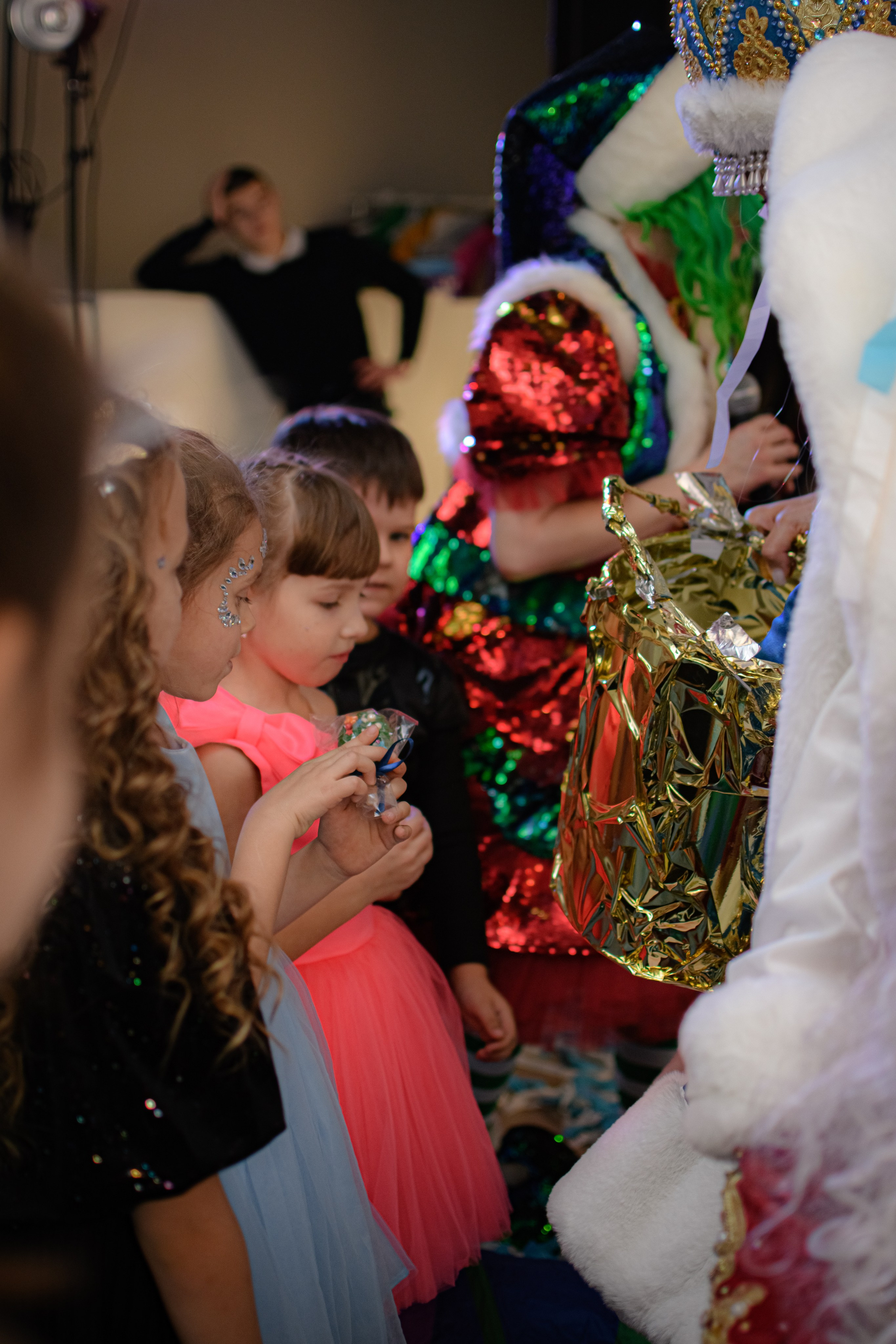 HAPPY NEW YEAR. Photokarish