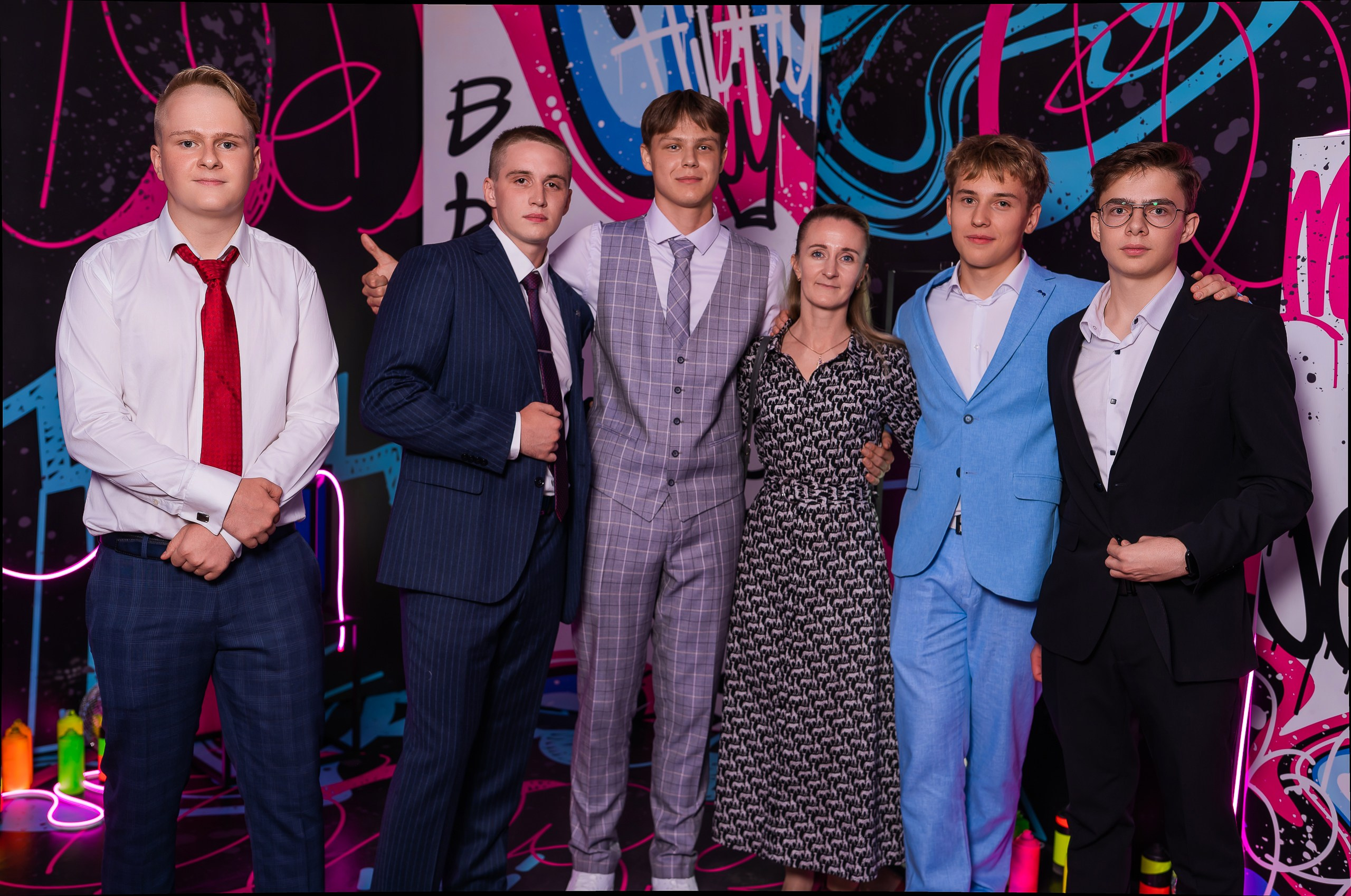 Выпускной МБОУ «СОШ № 34». Фотограф в Кемерово Владислав Шульц